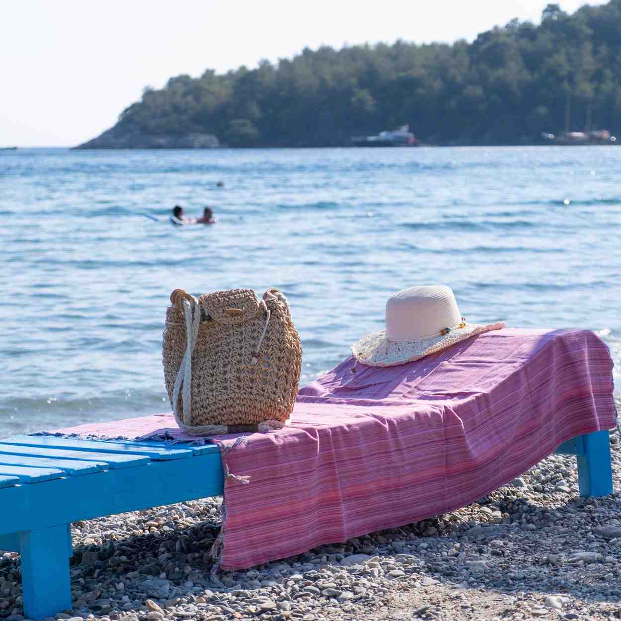 Rainbow Beach Towel - Image 10