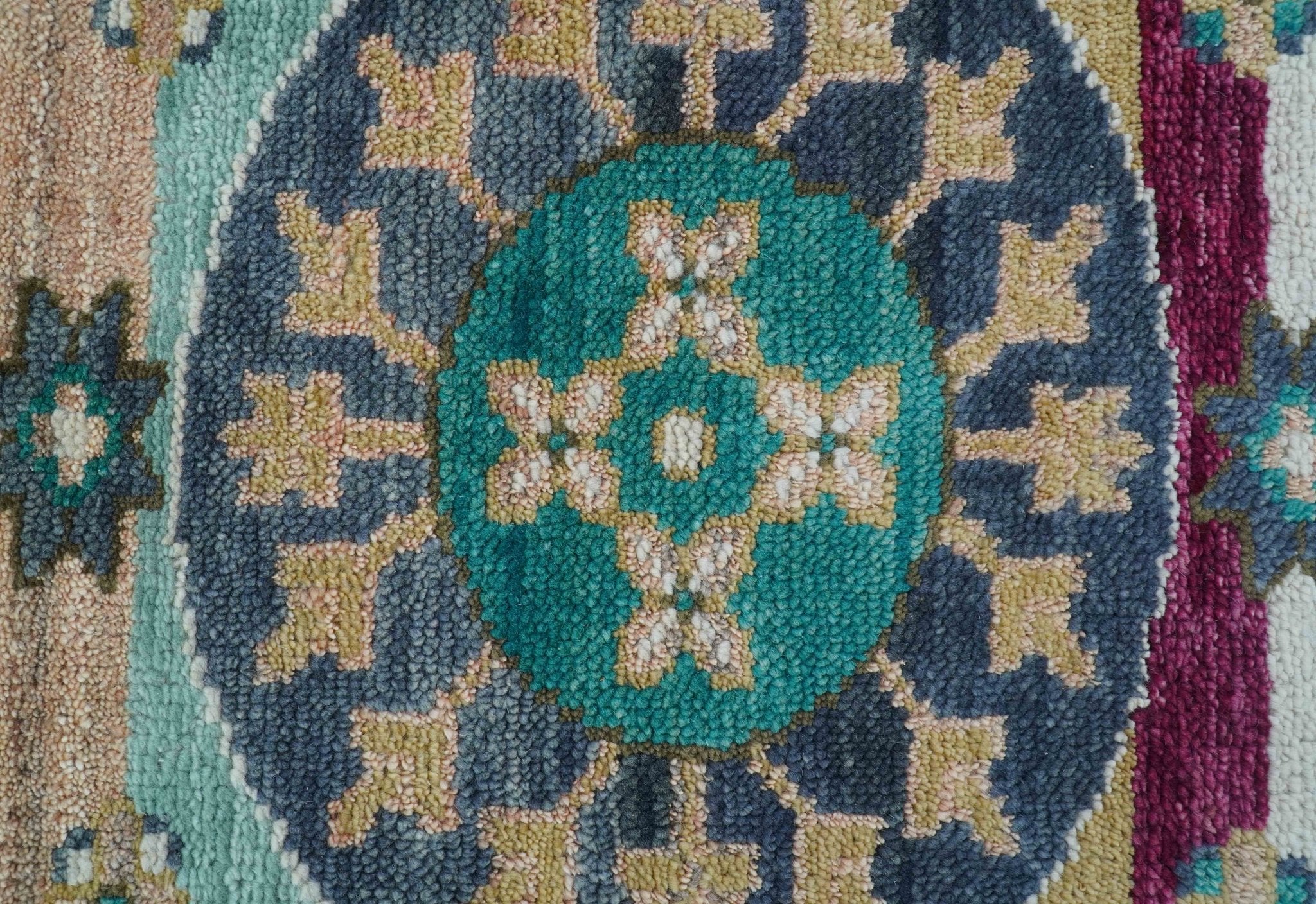 Ready to Ship Peach And Teal Traditional Hand Knotted 8x10 Wool Rug - Image 4
