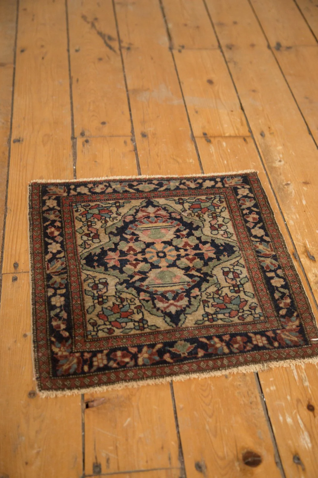 RESERVED 1.5x2 Antique Farahan Sarouk Square Bag Face Rug Mat - Image 5