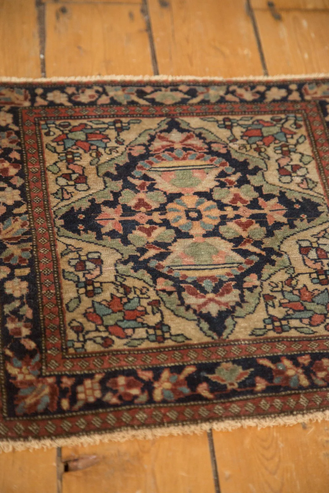 RESERVED 1.5x2 Antique Farahan Sarouk Square Bag Face Rug Mat - Image 6