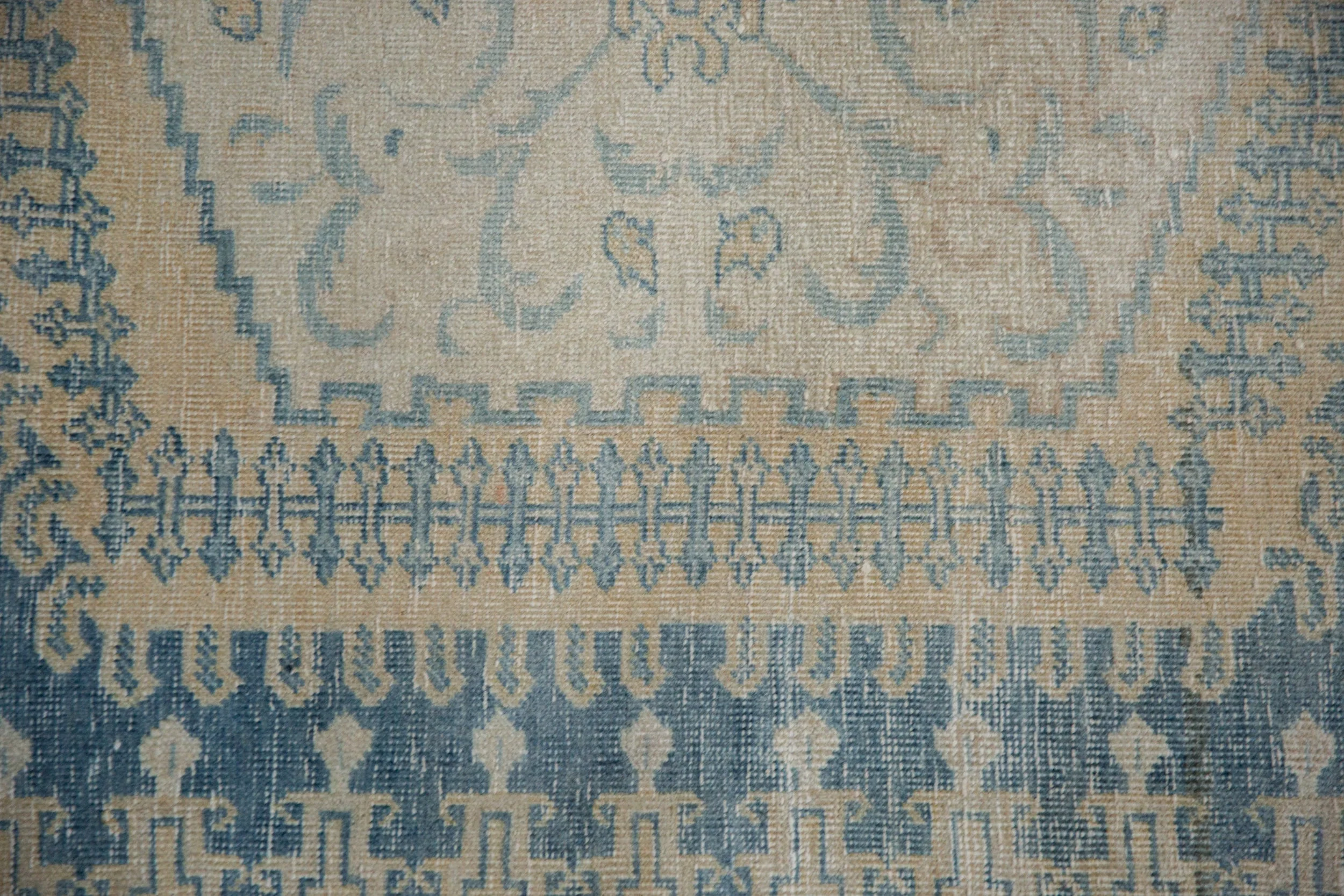 7x10 Vintage Distressed Veece Carpet - Image 3
