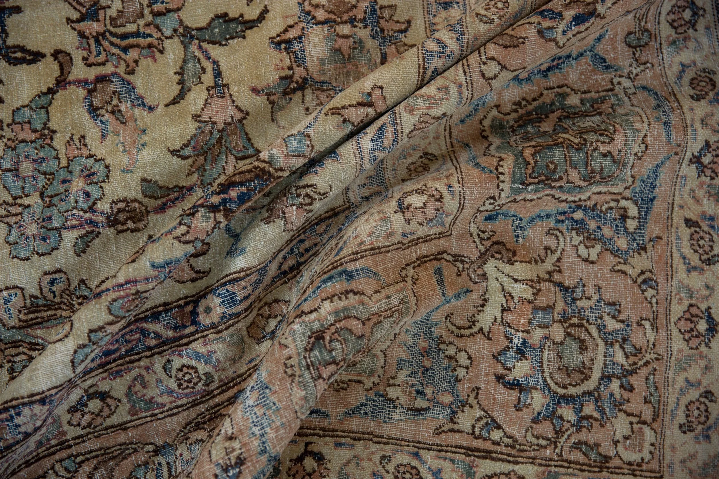 7x9.5 Vintage Distressed Isfahan Carpet - Image 10