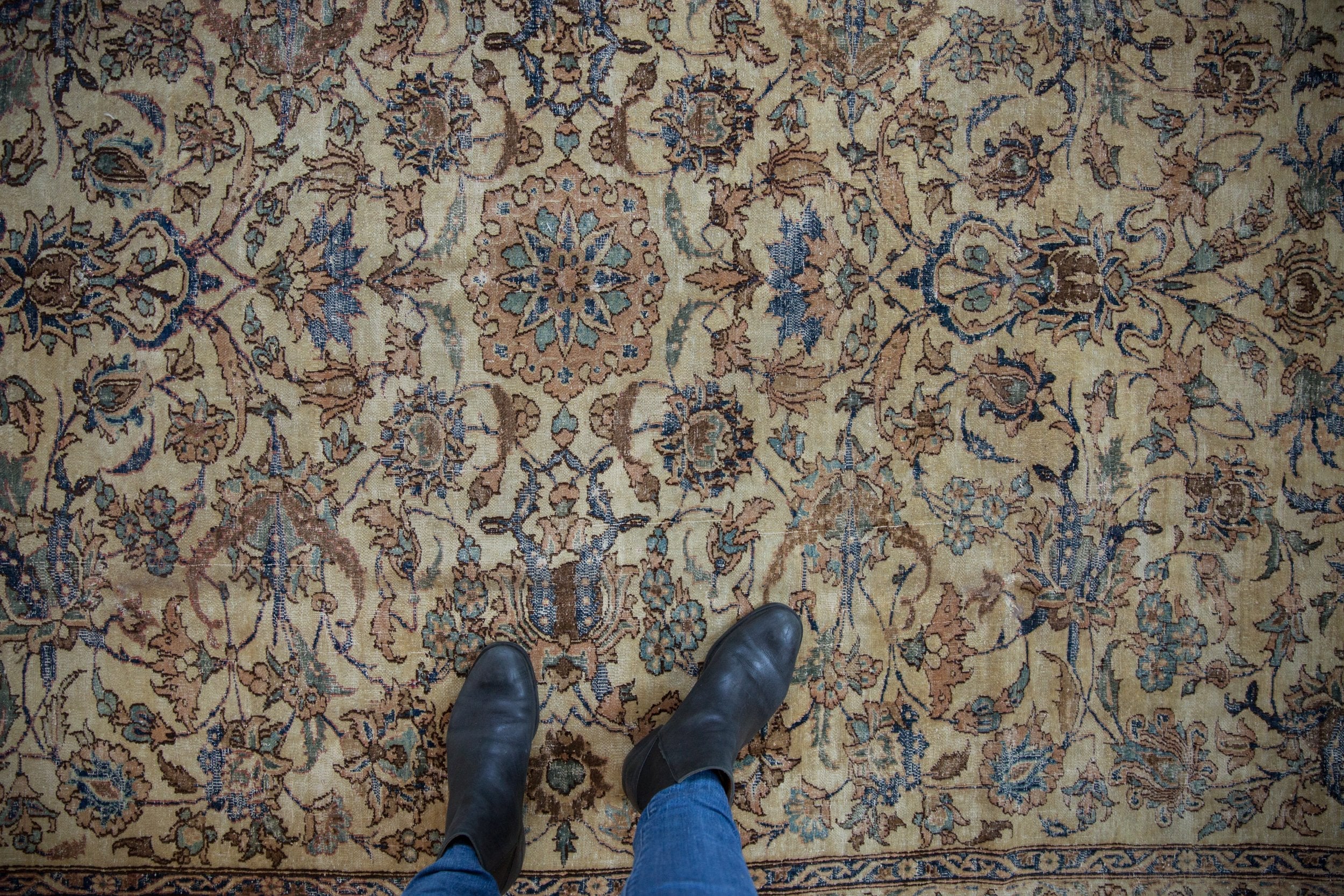 7x9.5 Vintage Distressed Isfahan Carpet - Image 2