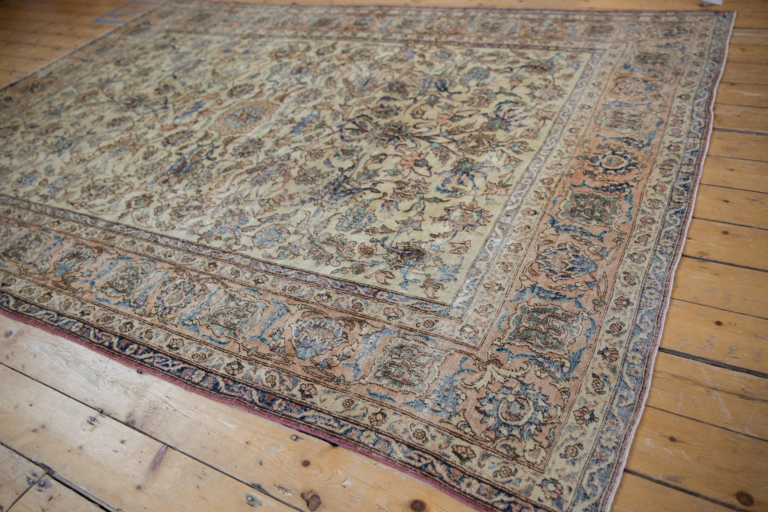 7x9.5 Vintage Distressed Isfahan Carpet - Image 3