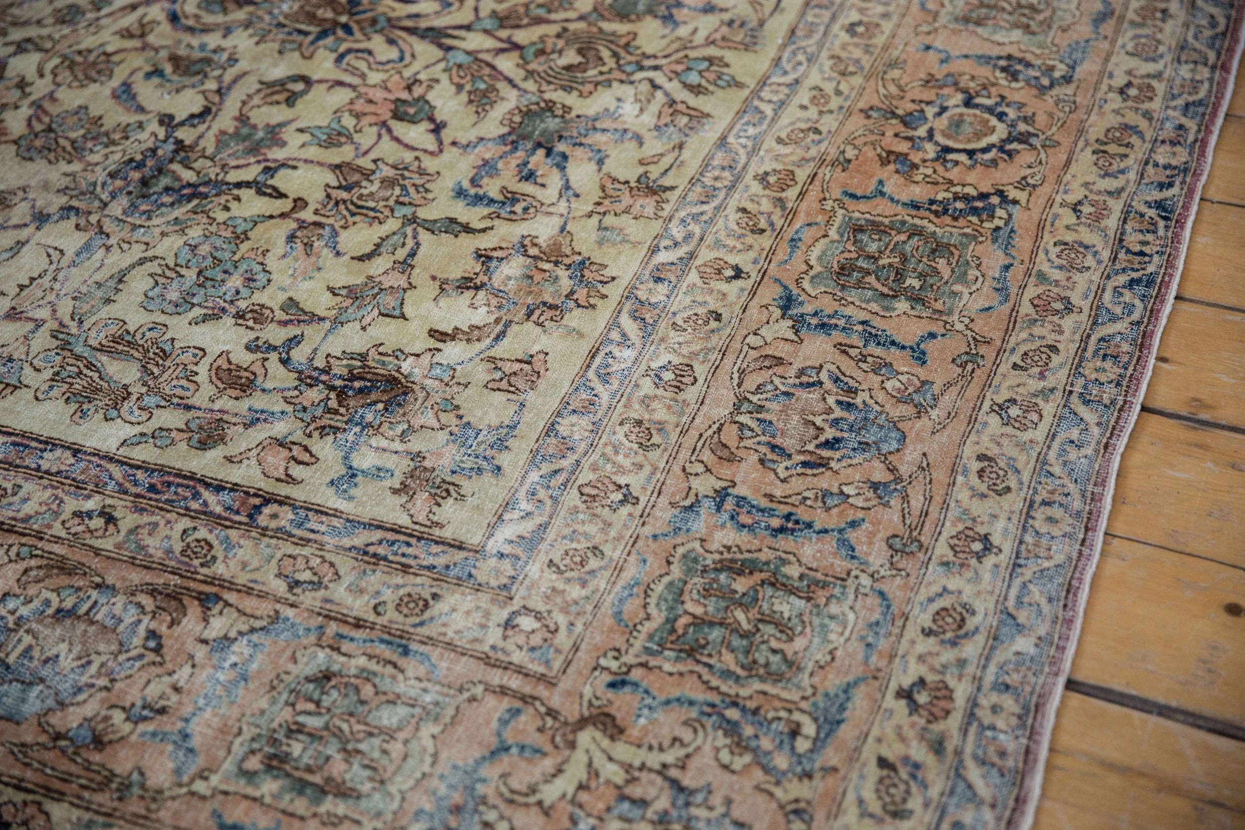 7x9.5 Vintage Distressed Isfahan Carpet - Image 4