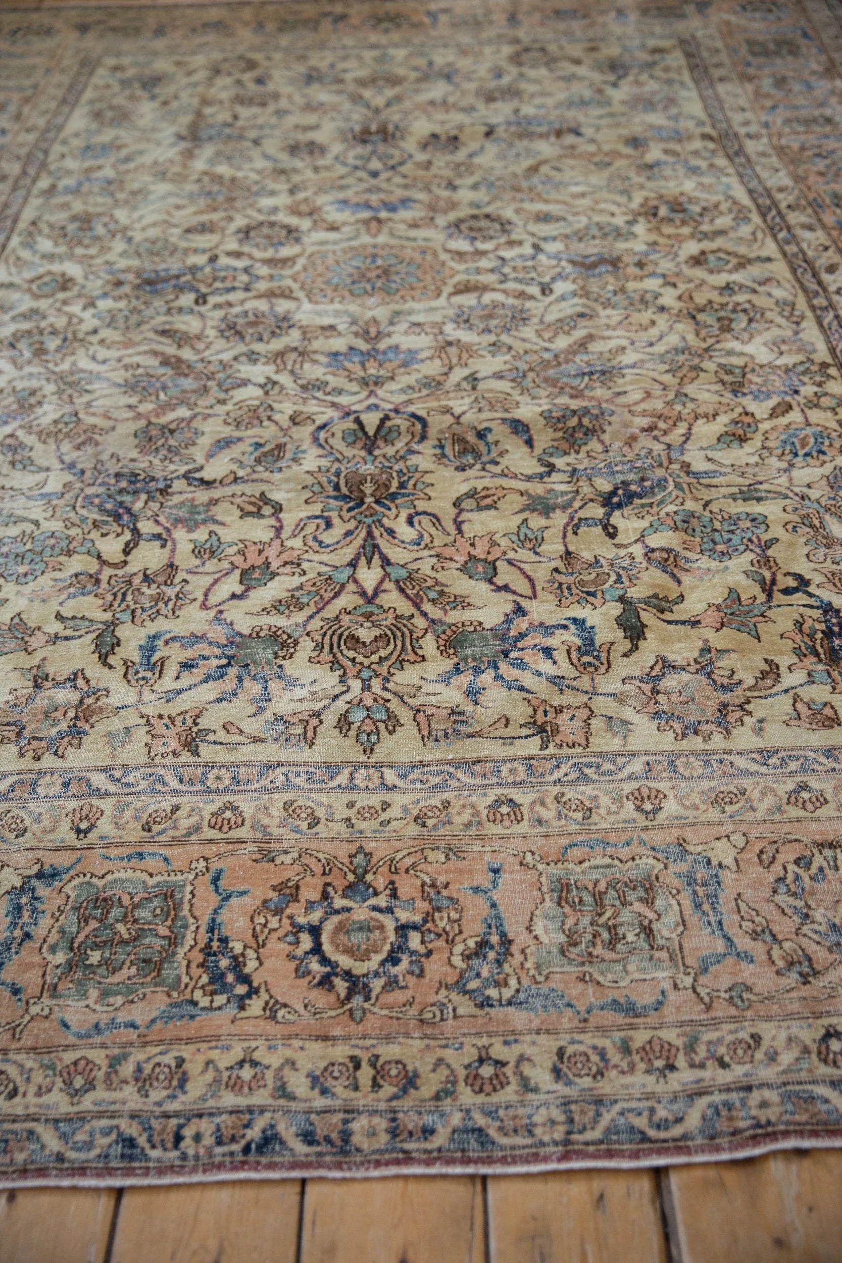 7x9.5 Vintage Distressed Isfahan Carpet - Image 5