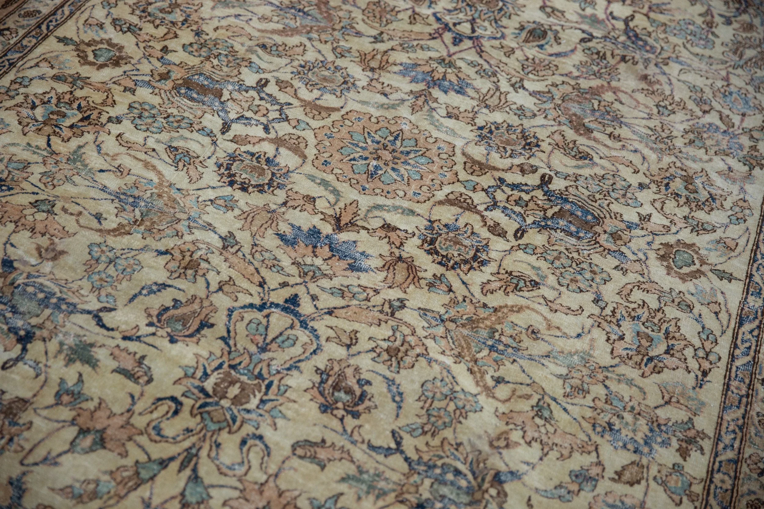 7x9.5 Vintage Distressed Isfahan Carpet - Image 9