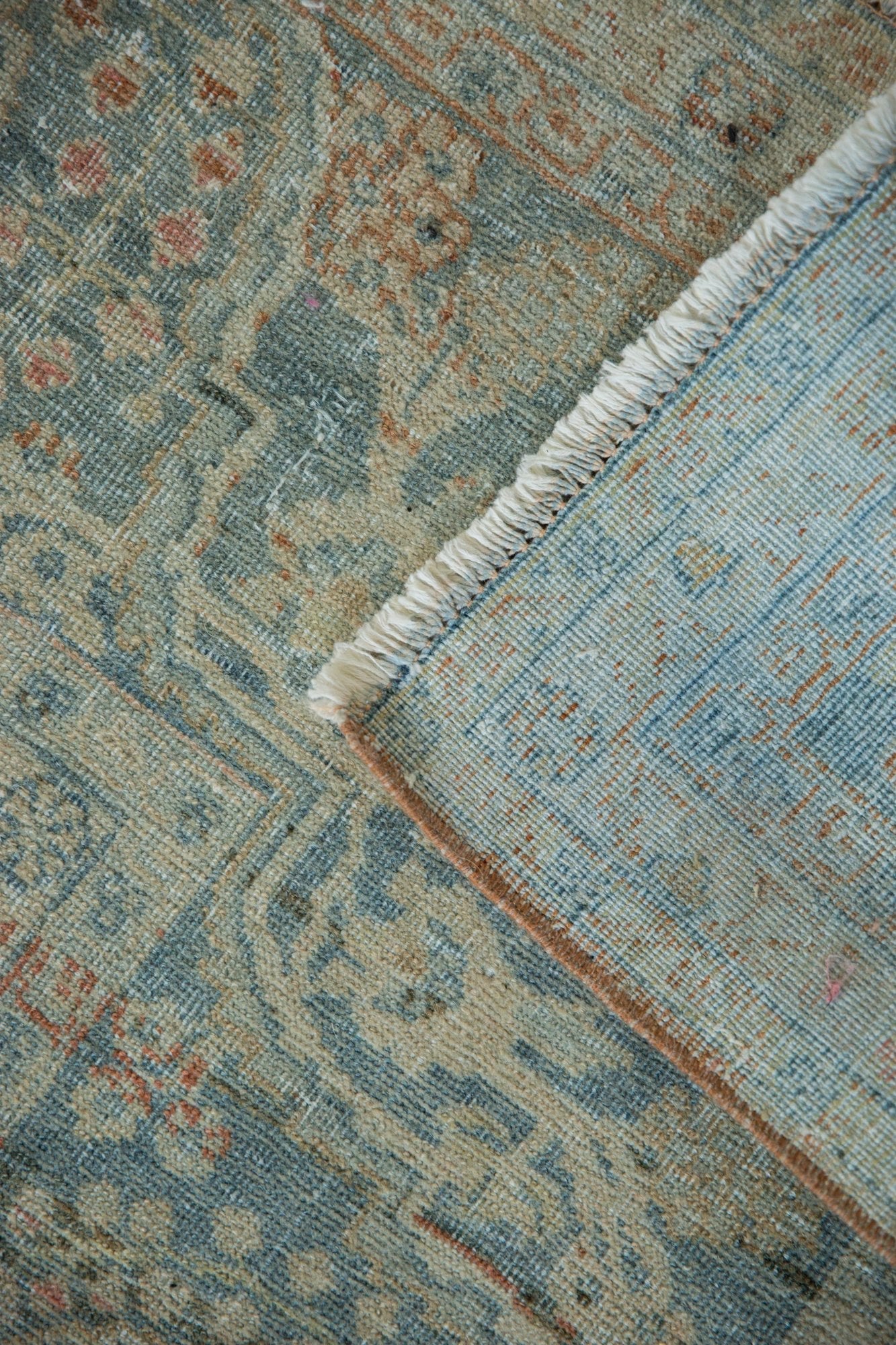 9.5x13.5 Vintage Distressed Mahal Carpet - Image 13
