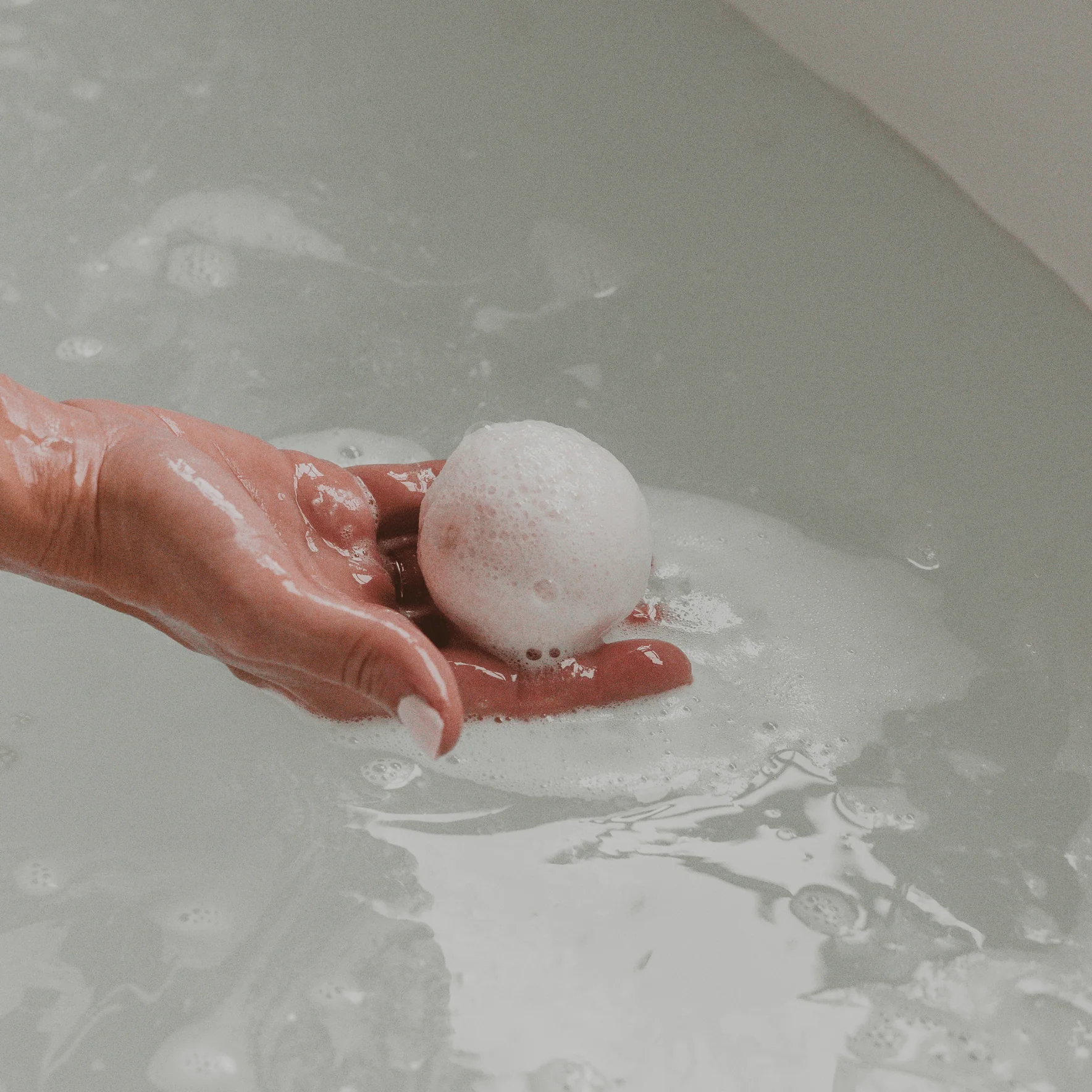 Restore and Renew White Eucalyptus 4.6 oz Bath Bomb - Image 5