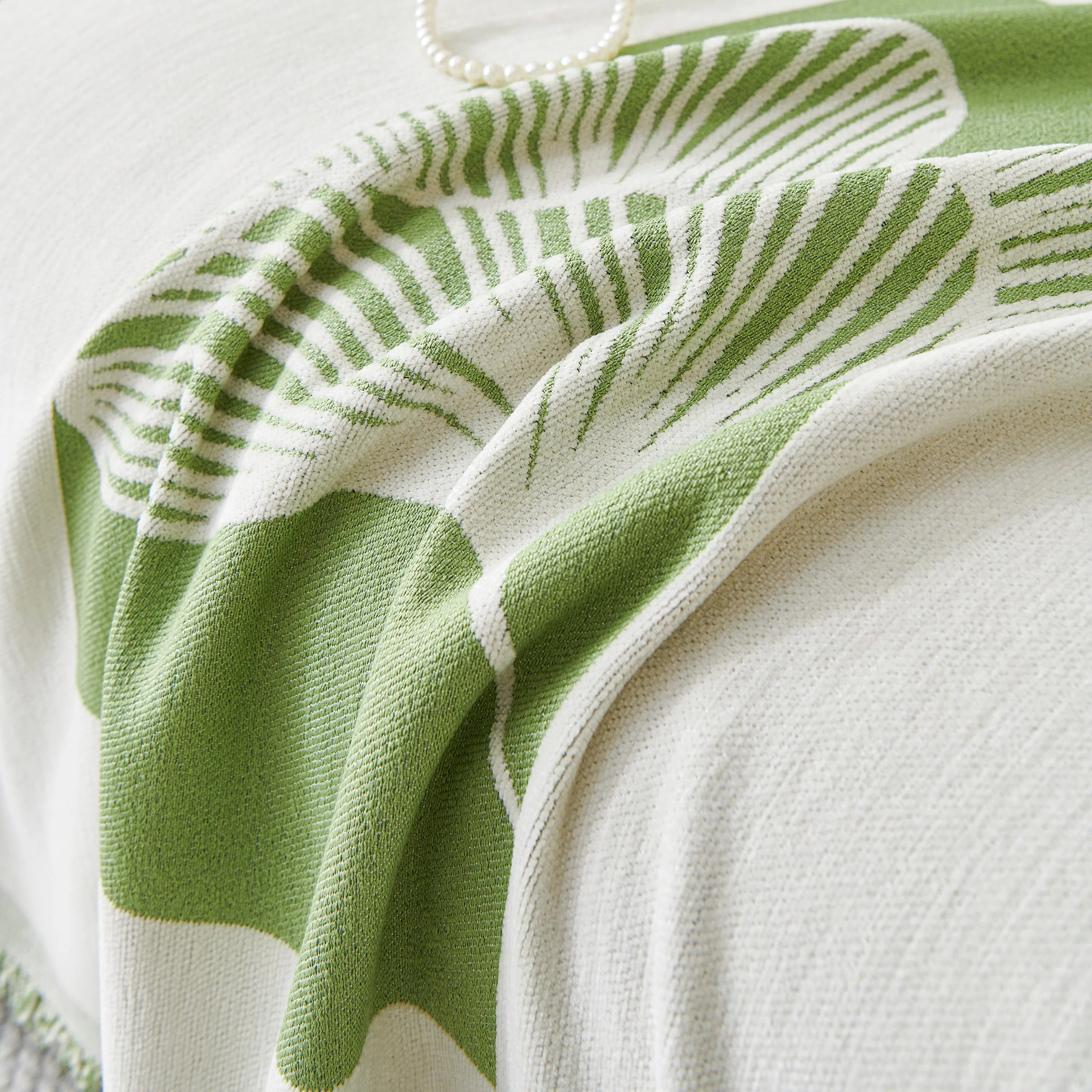 Reversible Ginkgo Leaf Furniture Slipcovers for Sofas Scratch Resistant Sectional Sofa Throw Covers - Image 5