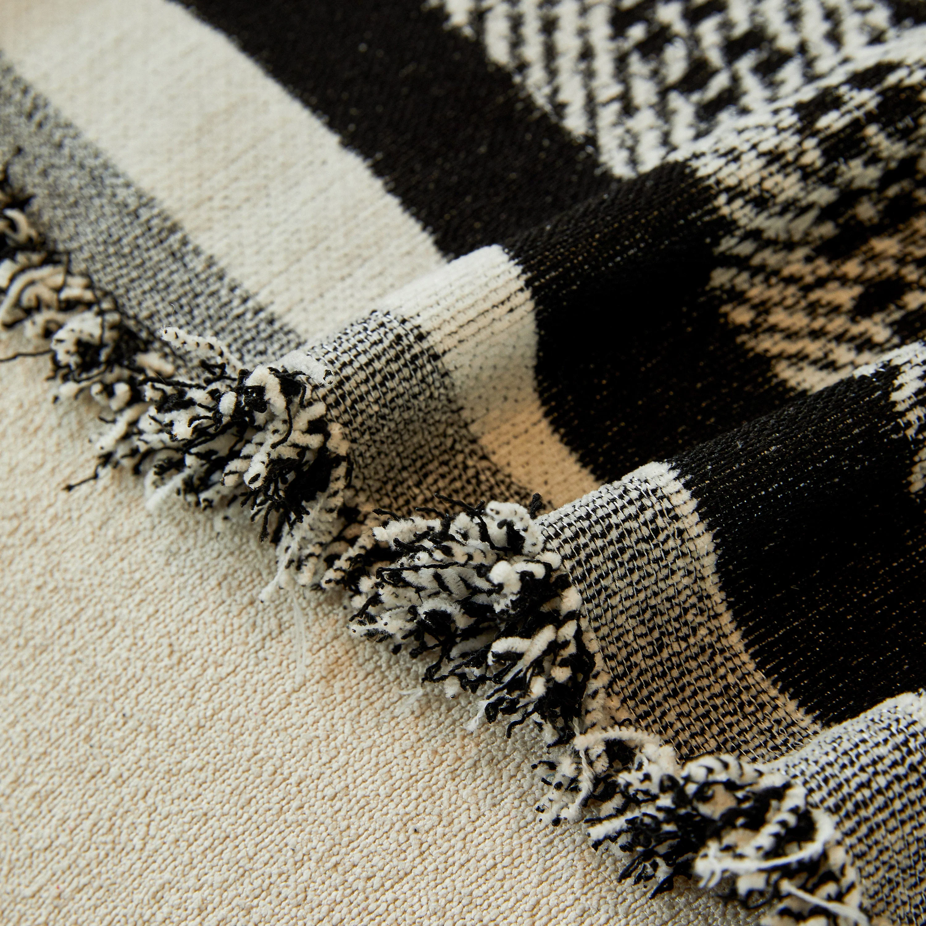 Reversible Herringbone Sofa Cover, 2-in-1 Classic British Throw Blanket for Couch - Image 119