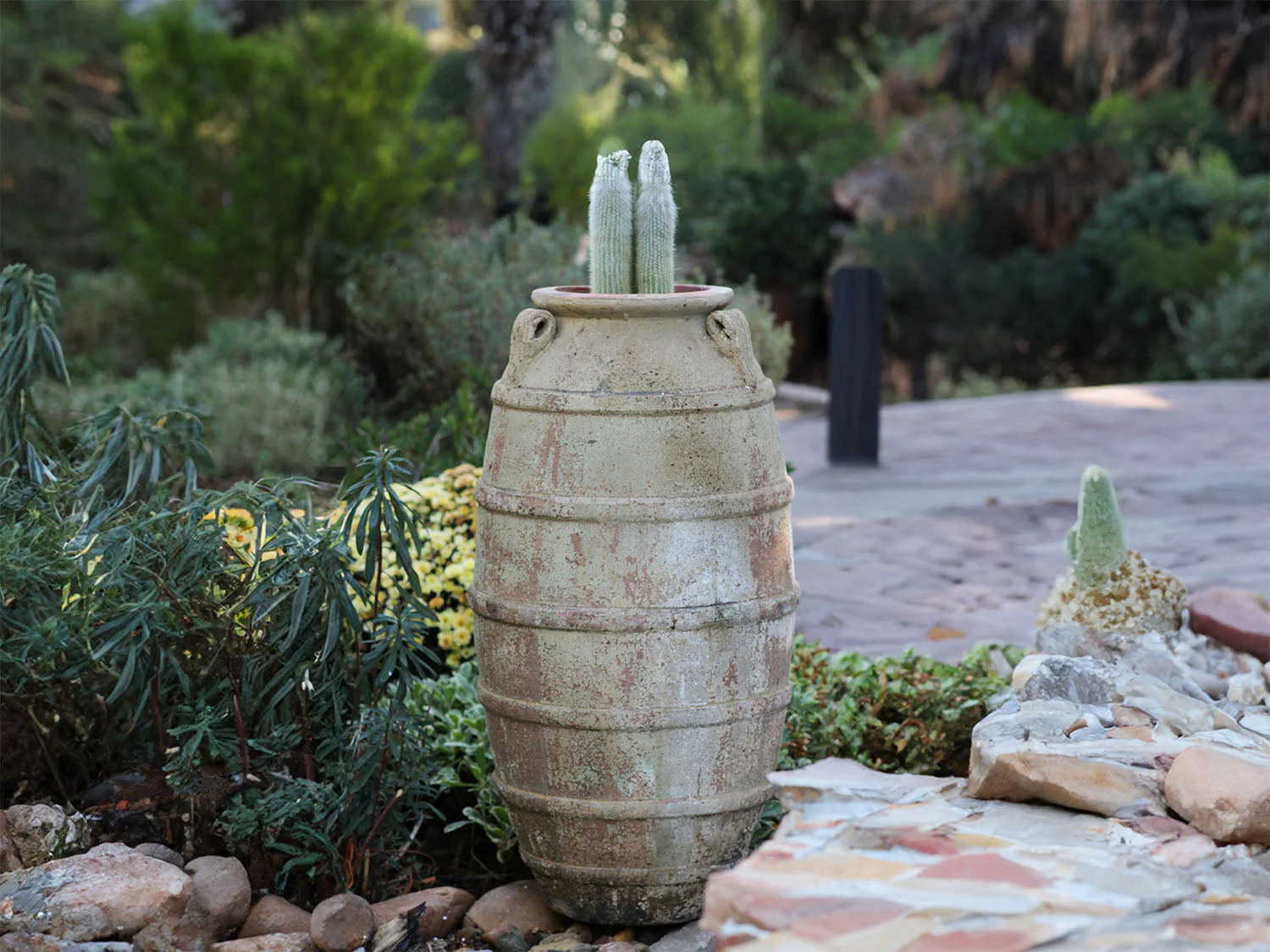 Ribbed Belly Amphora - Image 4
