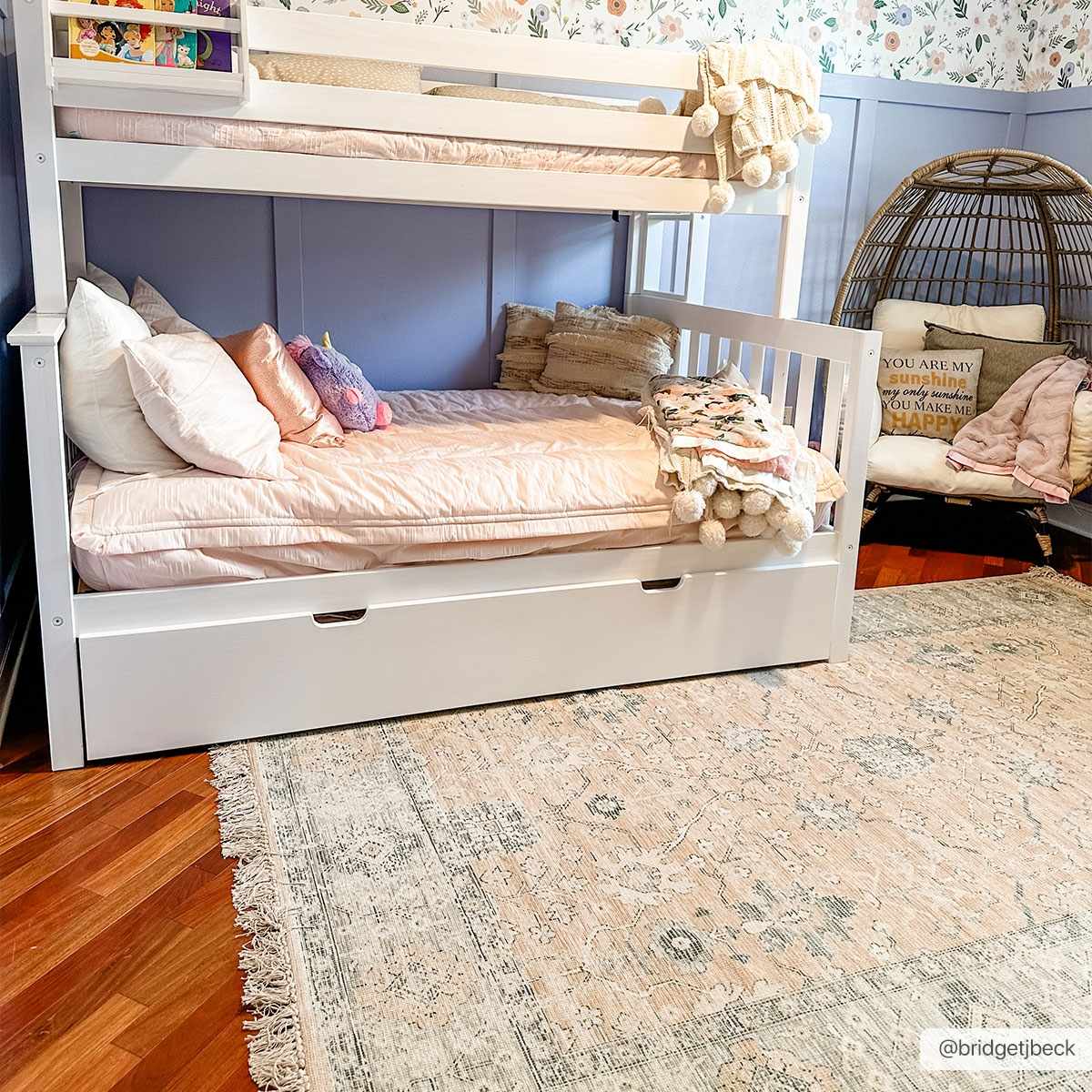 Robins Handmade Cotton-blend Rug - Image 2