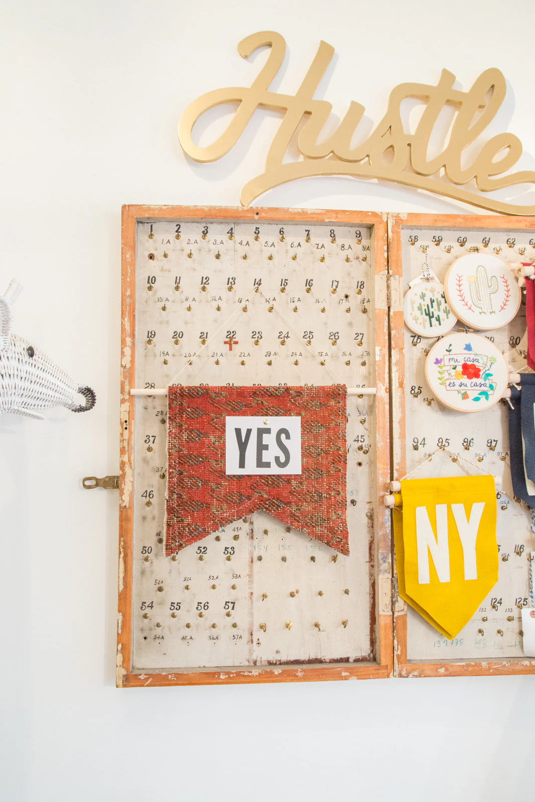 RUGLING 01 : Limited Edition Rug Cork Board Flag - Image 3