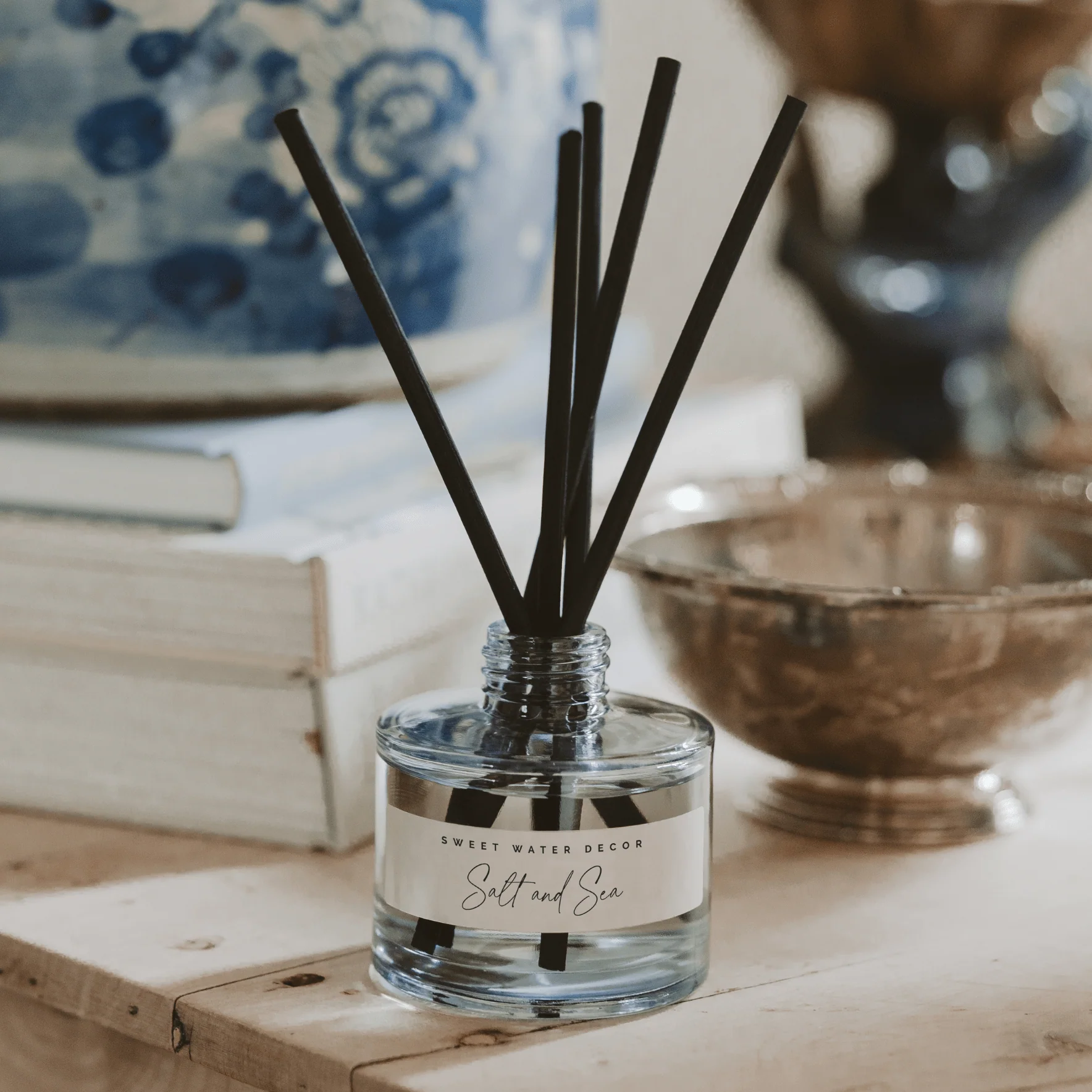 Salt and Sea Blue Tinted Glass Jar Reed Diffuser - Image 4
