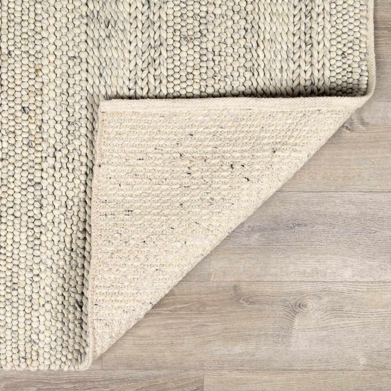 Salvo Luxury Hand Woven Wool Area Rug - Image 5
