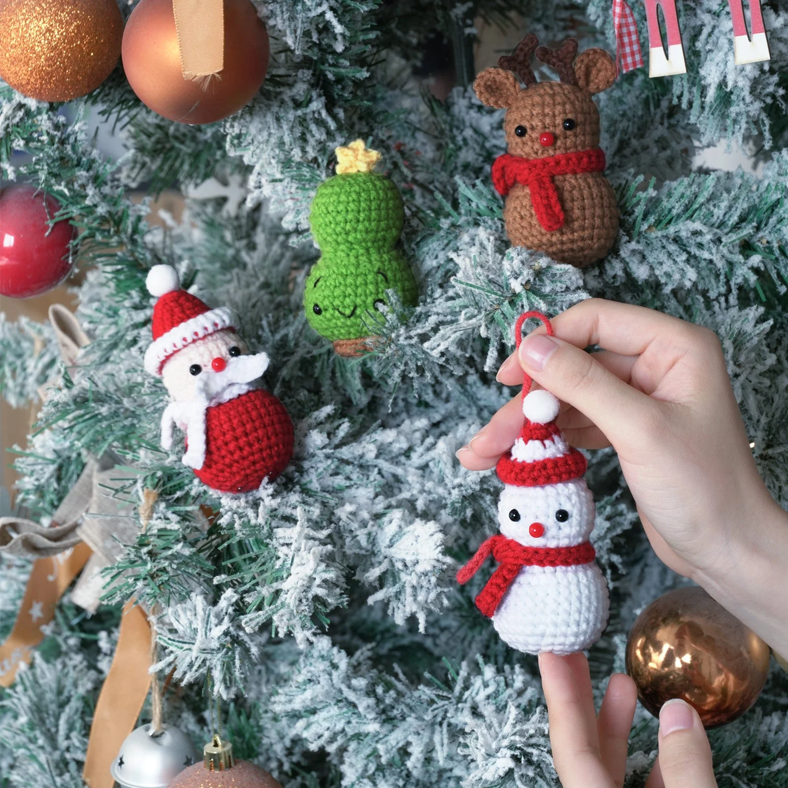 Santa, Reindeer, Christmas Tree and Snowman Amigurumi DIY Crochet Kit Wizardi F07N8-M117 - Image 2