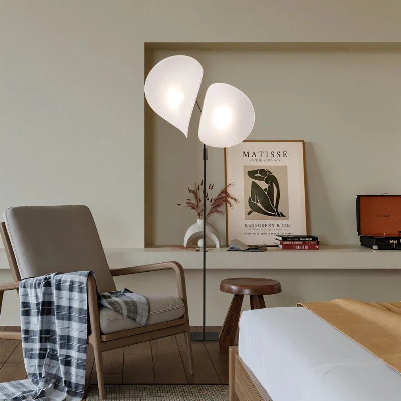 Sarzu Floor Lamp - Image 3