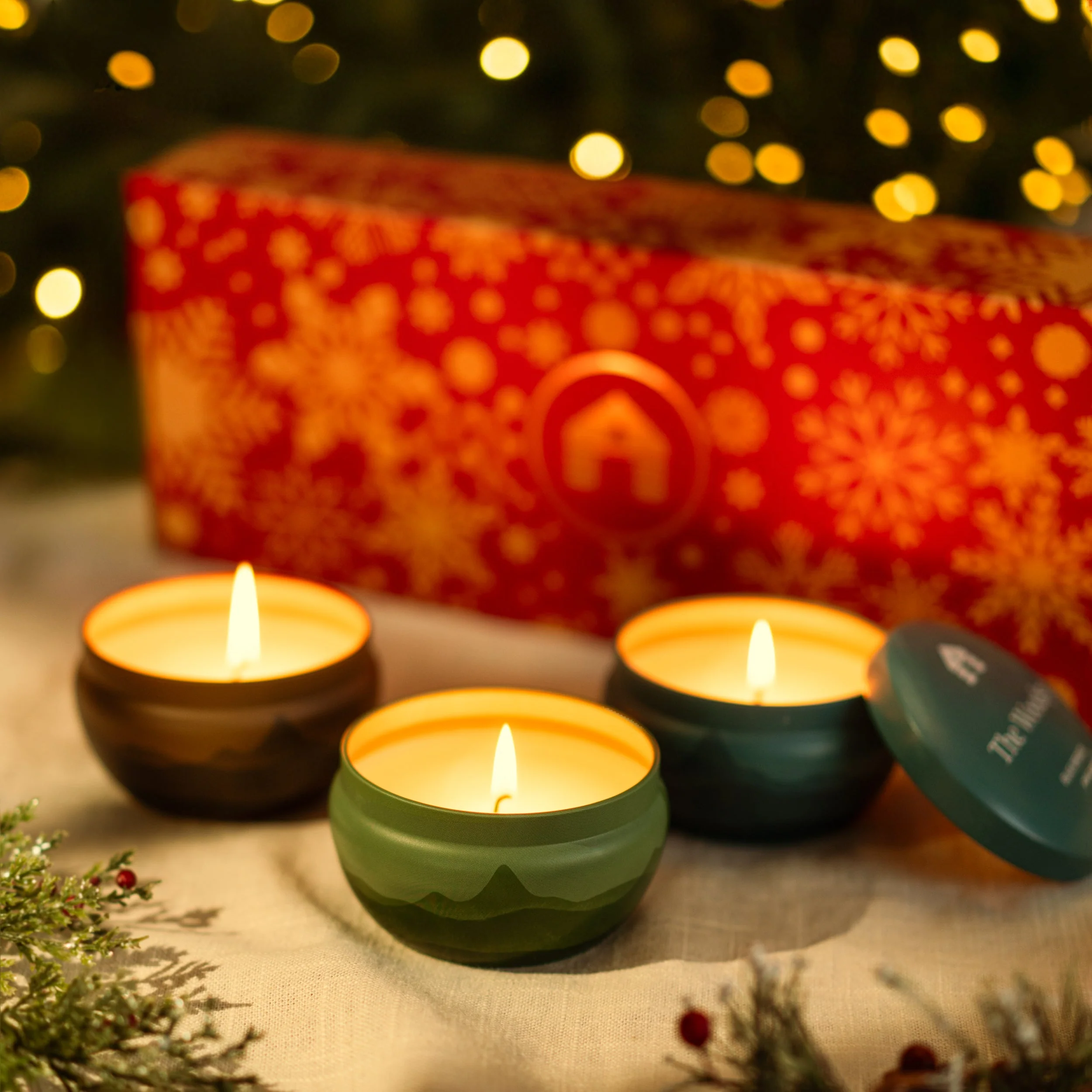 Scented Candle Gift Box - Three 8oz Aromática Candle Tins - Pumpkin, Pine & Woodsy - Image 2