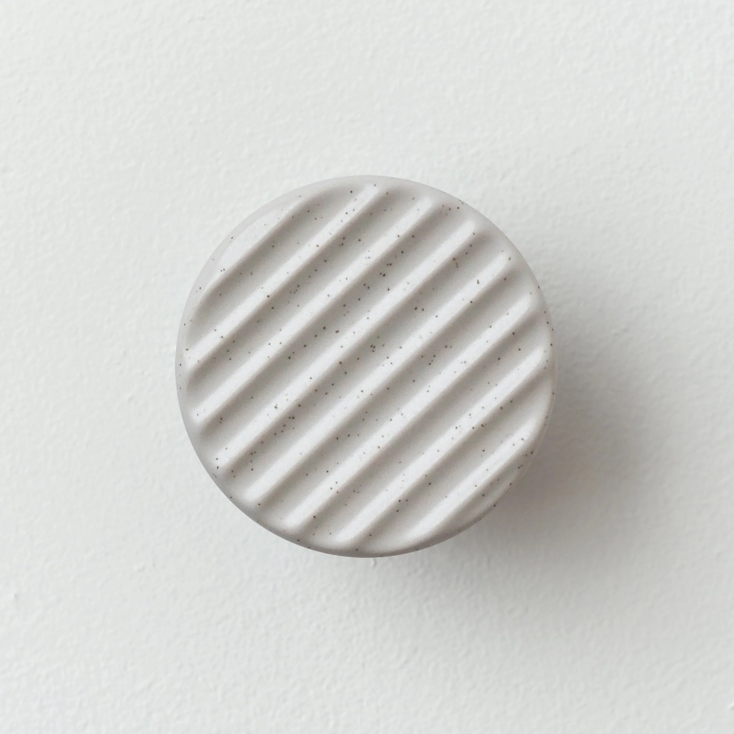 Sequence coat hook - Fluted - Image 8