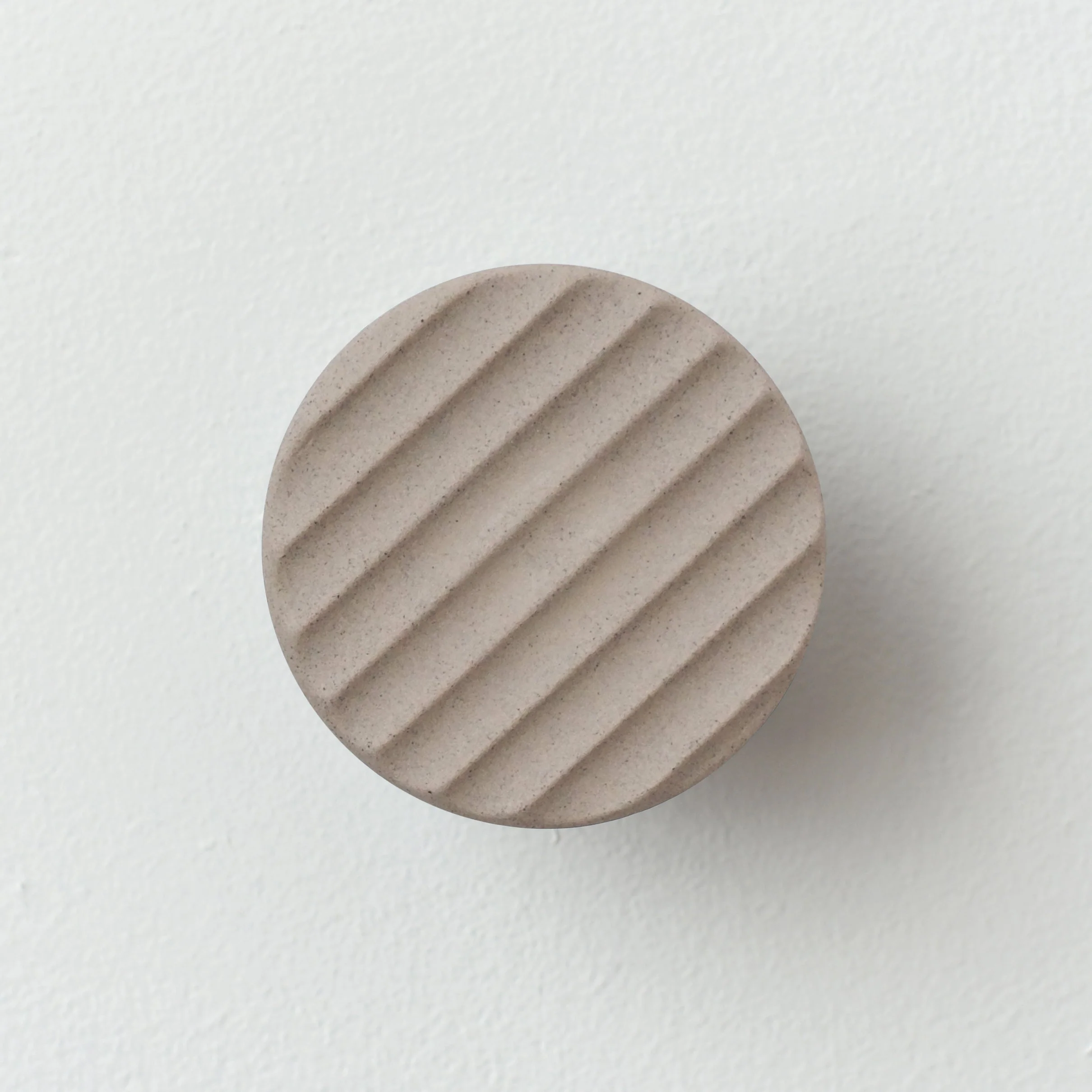 Sequence coat hook - Fluted - Image 9