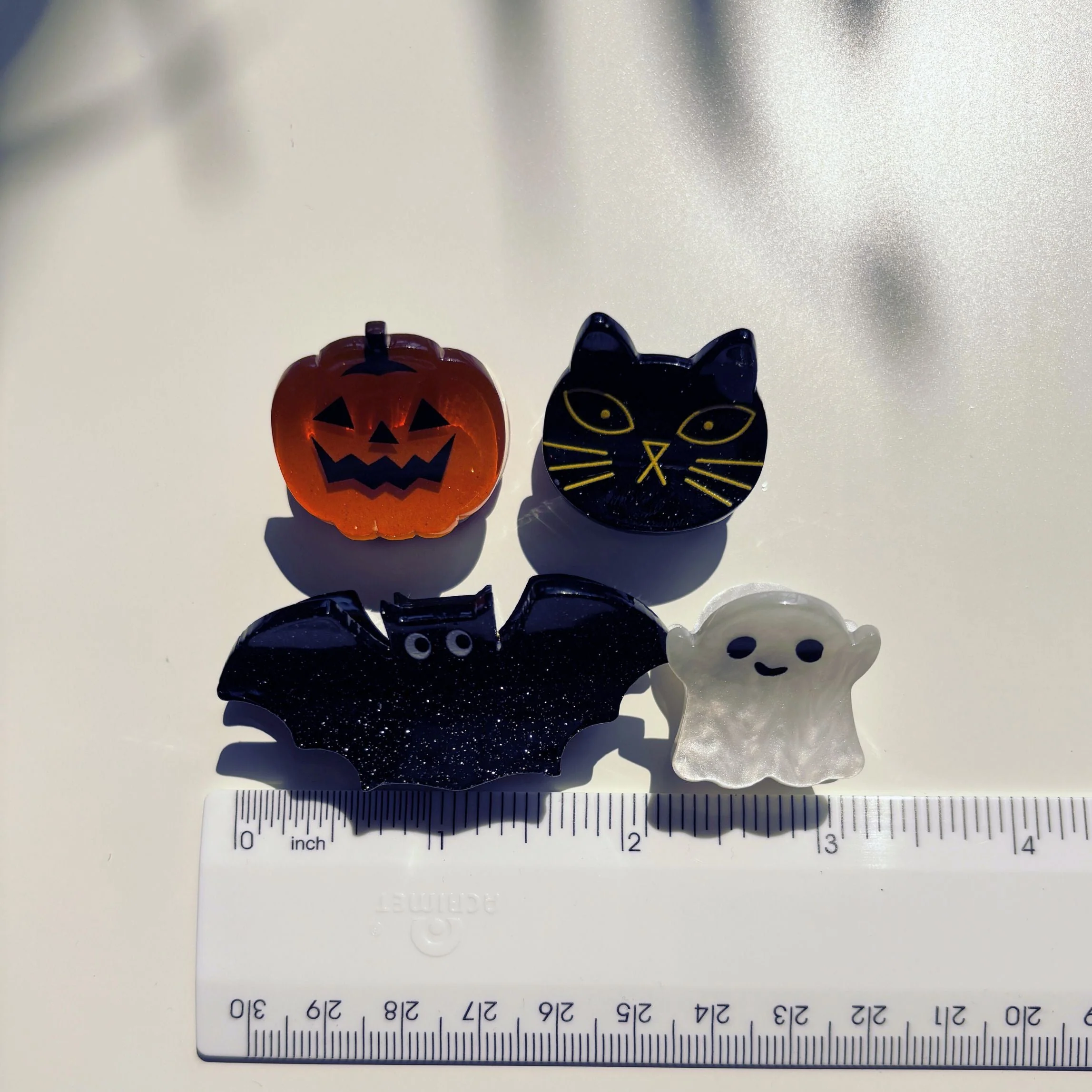 Set of 4 Velvet Claws Mini Spooky Hair Claws | Hair Claw Clip in Giftable Pouch - Image 15