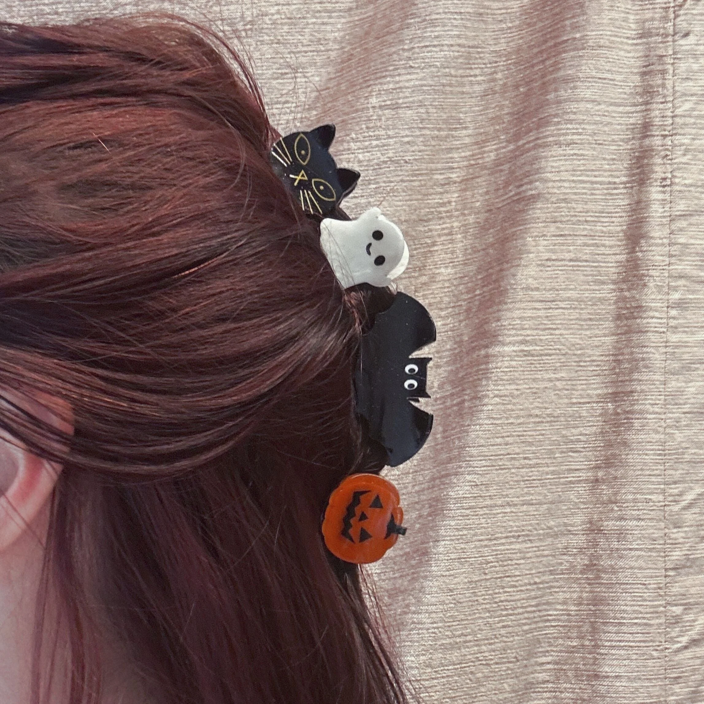 Set of 4 Velvet Claws Mini Spooky Hair Claws | Hair Claw Clip in Giftable Pouch - Image 3