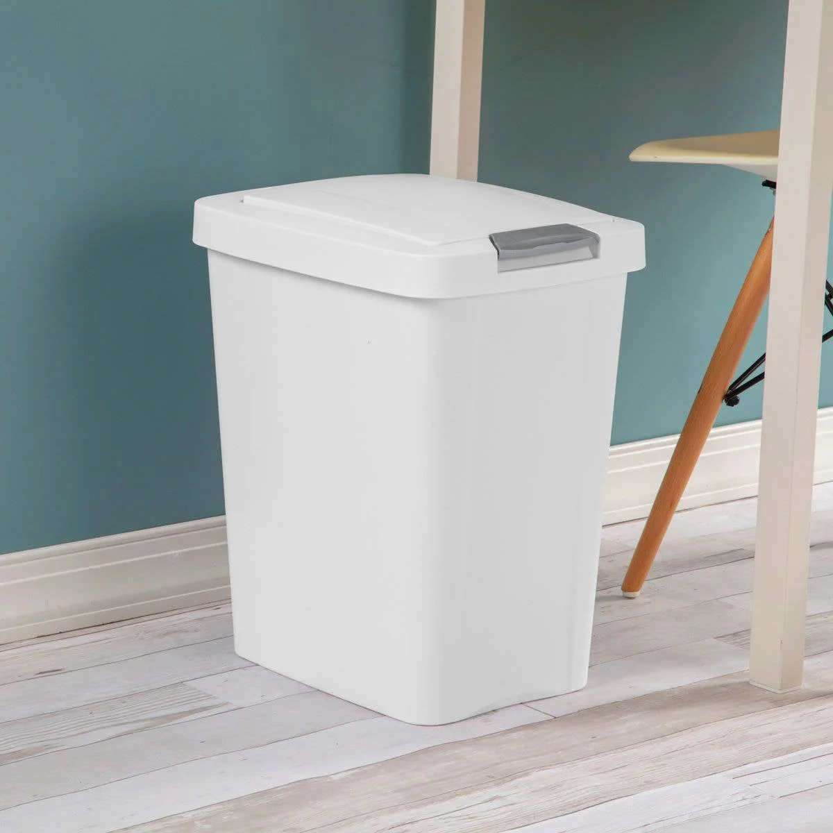 Set of 4 - White 8 Gallon Latch Top Kitchen Wastebasket Trash Can - Image 4