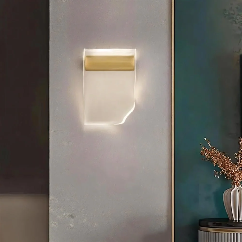Sheets Wall Lamp - Image 2