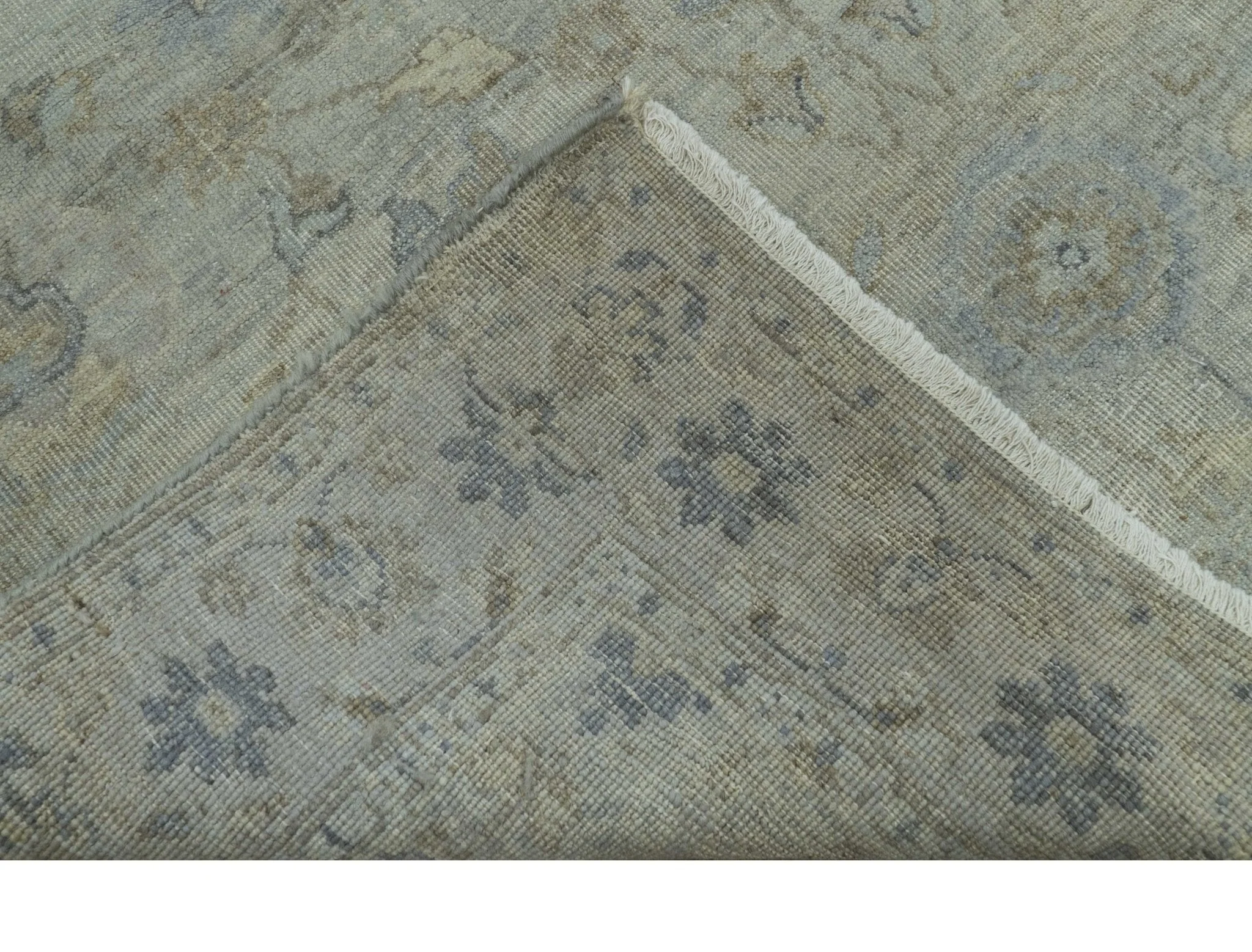 Silver And Beige Traditional Design Hand Knotted 4x5.6 Wool Area Rug - Image 5