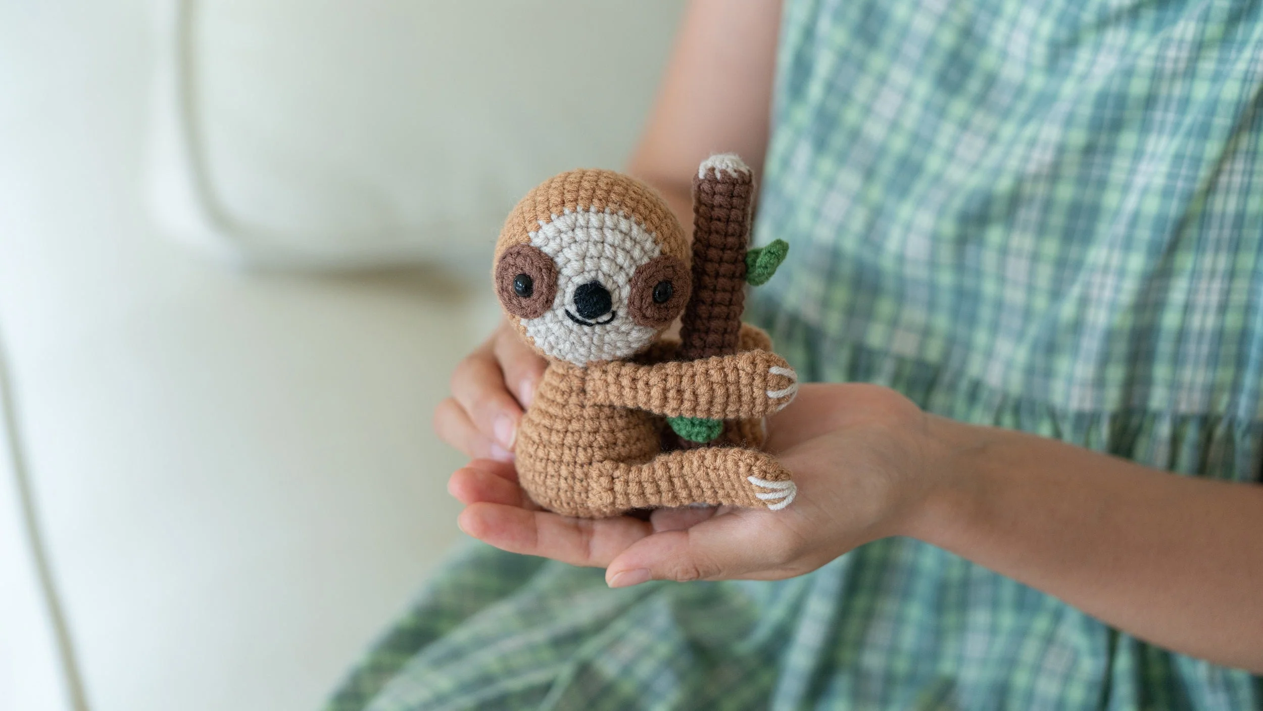 Sloth and Koala Amigurumi DIY Crochet Kit Wizardi F07N8-M207 - Image 4
