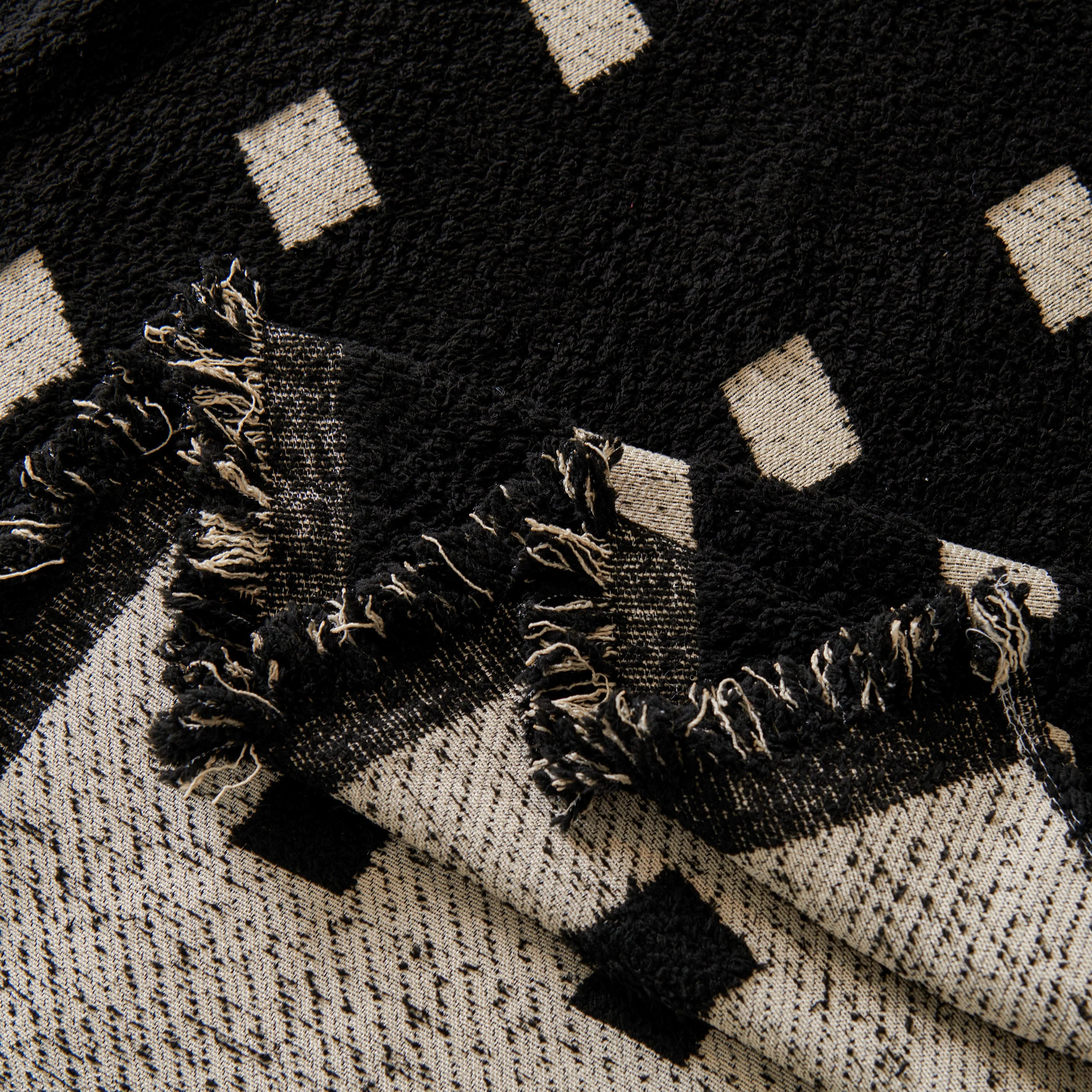 Sofa Throw Blanket with Woven Geometric Pattern & Tassels, Soft & Thick Couch Cover - Image 39