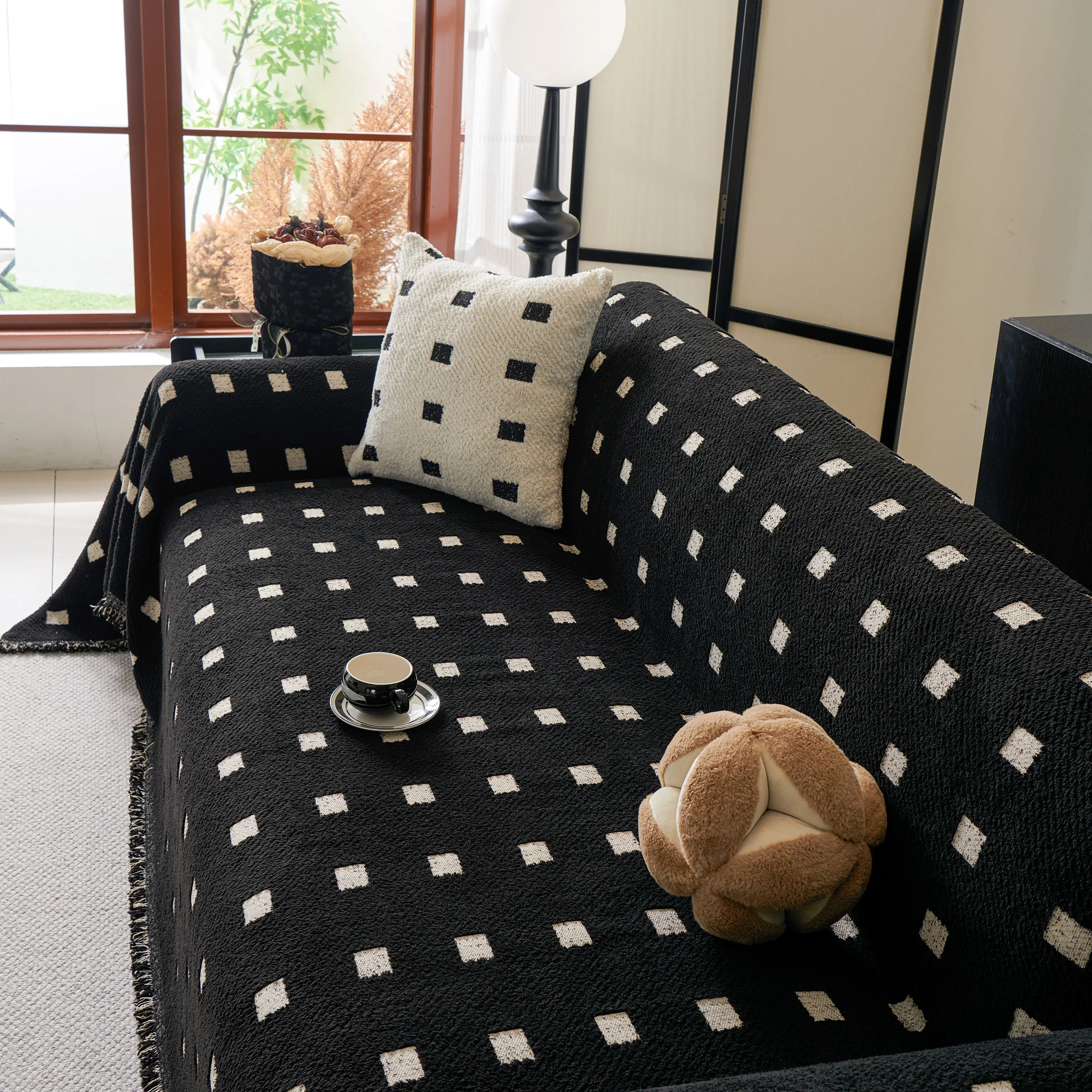 Sofa Throw Blanket with Woven Geometric Pattern & Tassels, Soft & Thick Couch Cover - Image 48