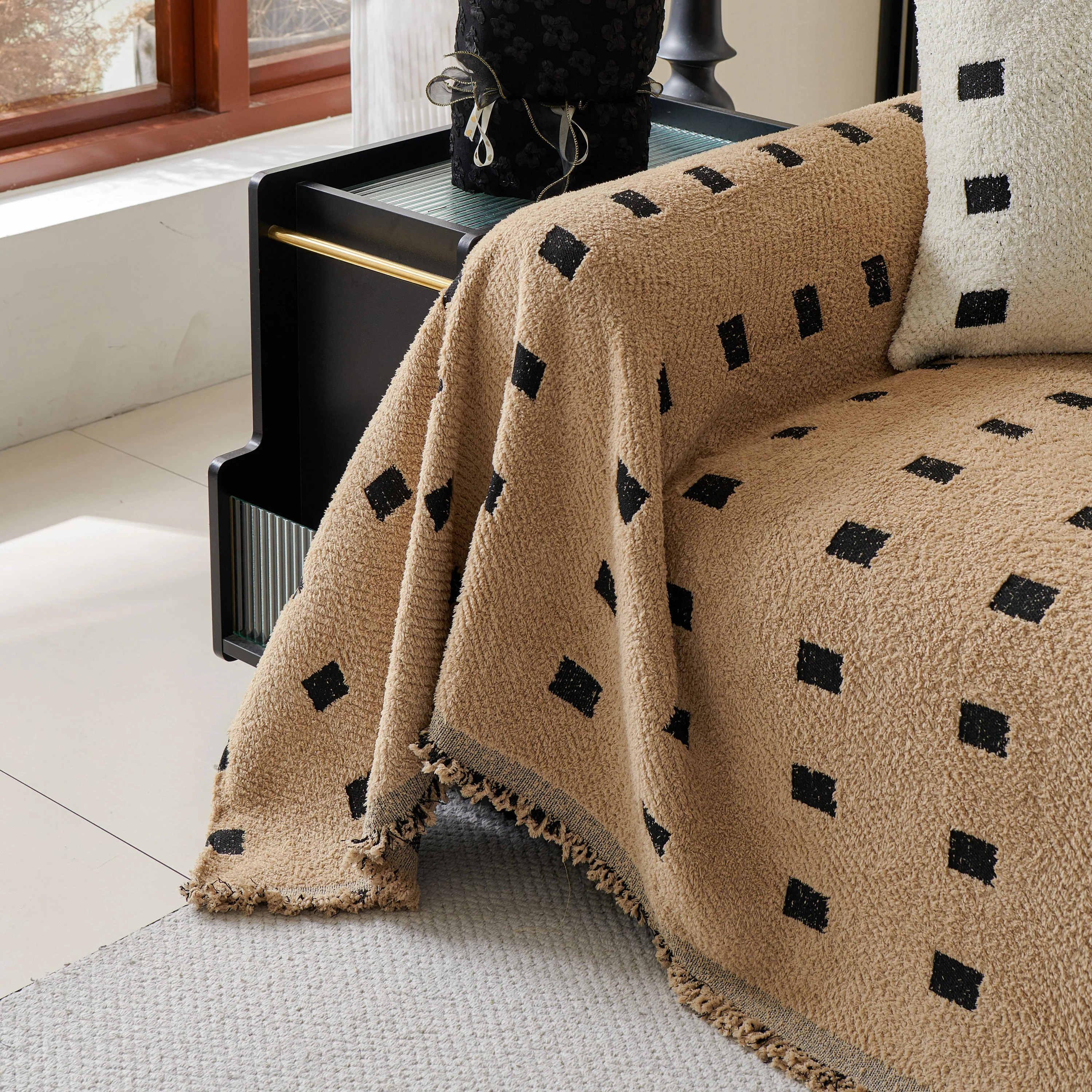 Sofa Throw Blanket with Woven Geometric Pattern & Tassels, Soft & Thick Couch Cover - Image 70