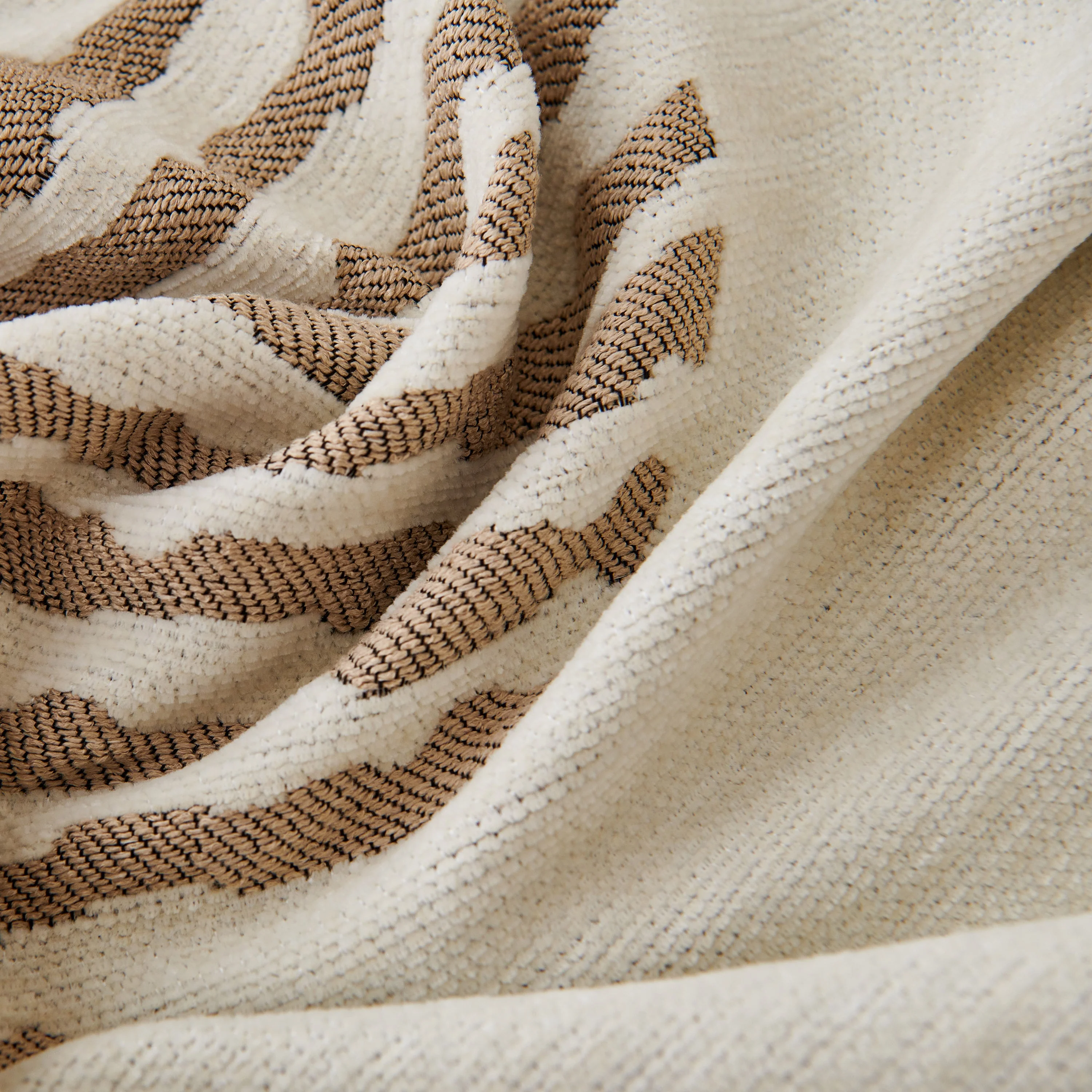 Soft Cozy Chenille Sofa Throw Blanket and Sectional Seat Covers, Scratch Resistant Sofa Couch Covers - Image 7