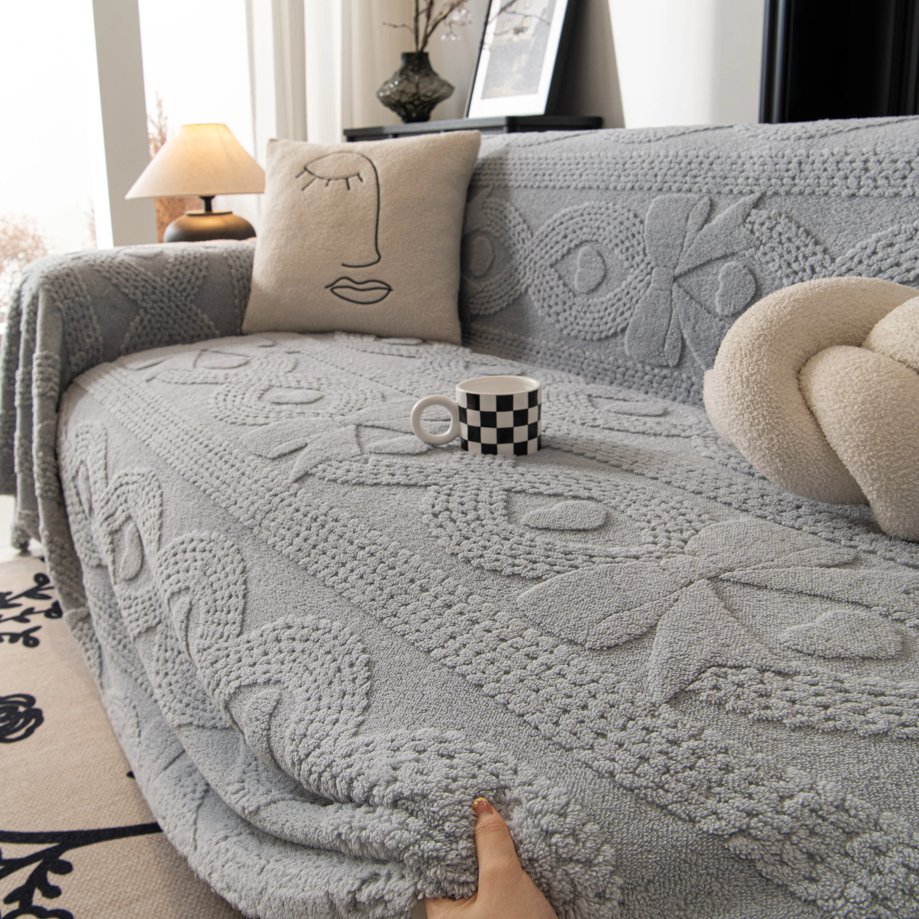 Soft Plush Fleece Throw Blanket for Couch Solid Cute Warm Couch Cover Blanket for Winter - Image 10