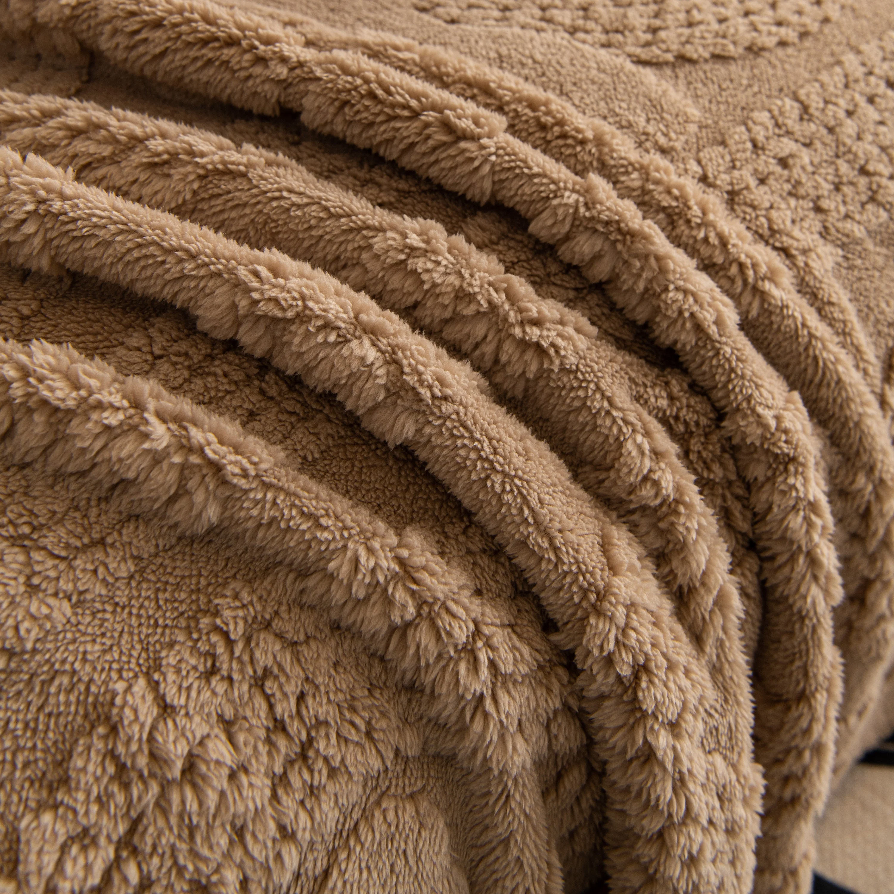 Soft Plush Fleece Throw Blanket for Couch Solid Cute Warm Couch Cover Blanket for Winter - Image 31