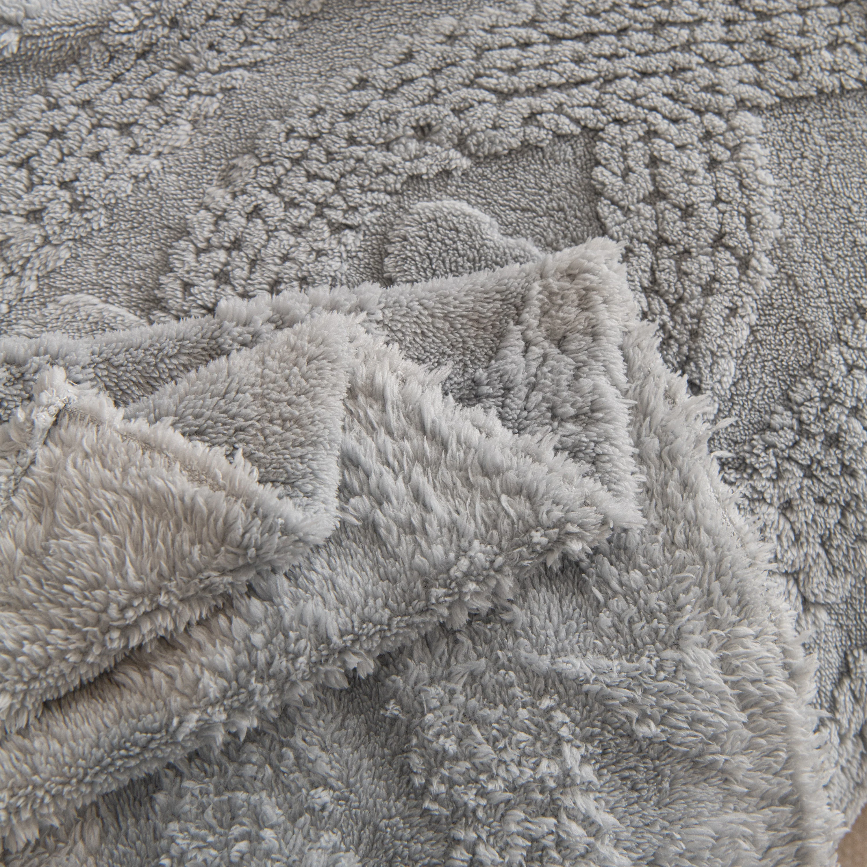 Soft Plush Fleece Throw Blanket for Couch Solid Cute Warm Couch Cover Blanket for Winter - Image 5