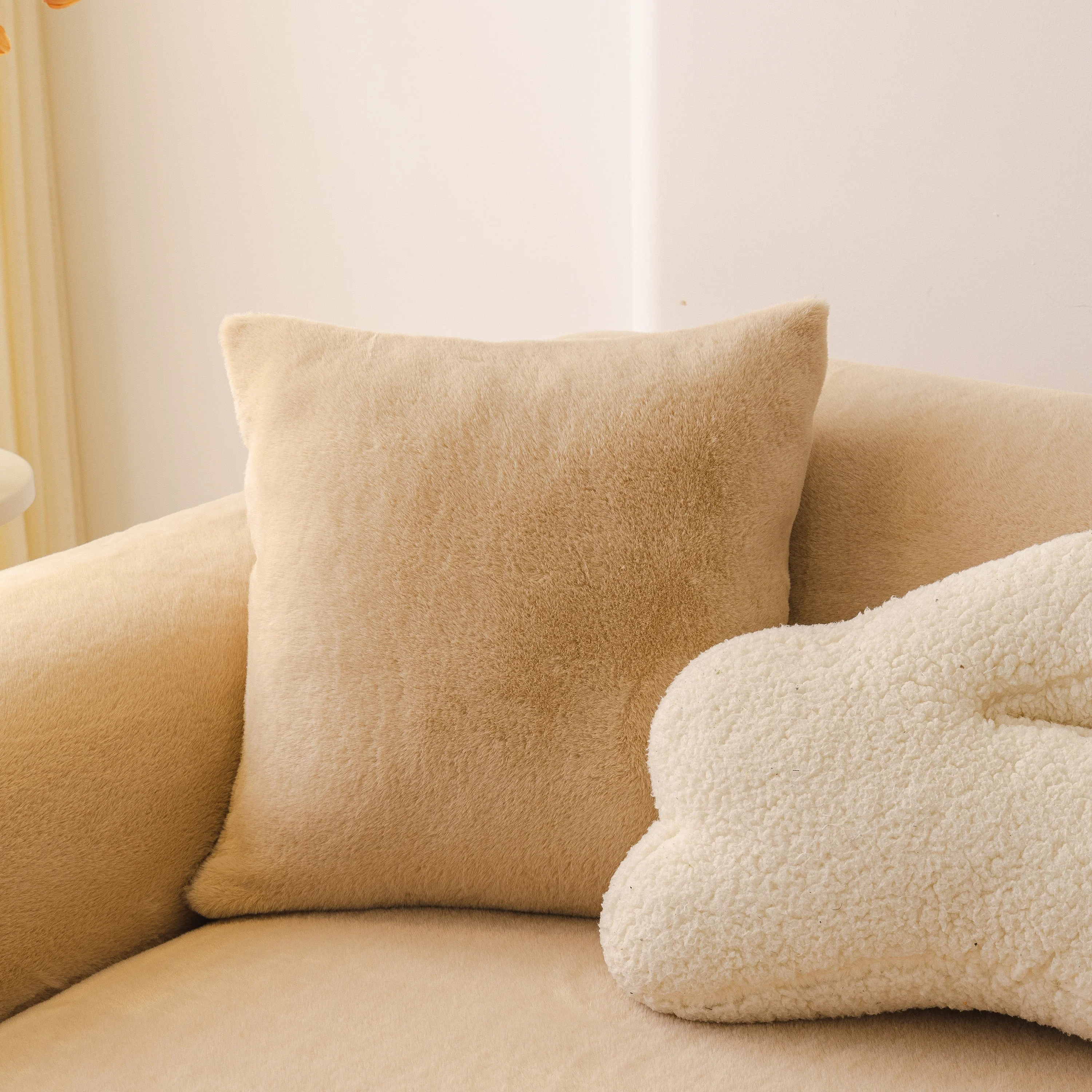 Soft Plush Warm Sofa Cover Stretchable Cozy Velvet Couch Protector for Fall & Winter - Image 110
