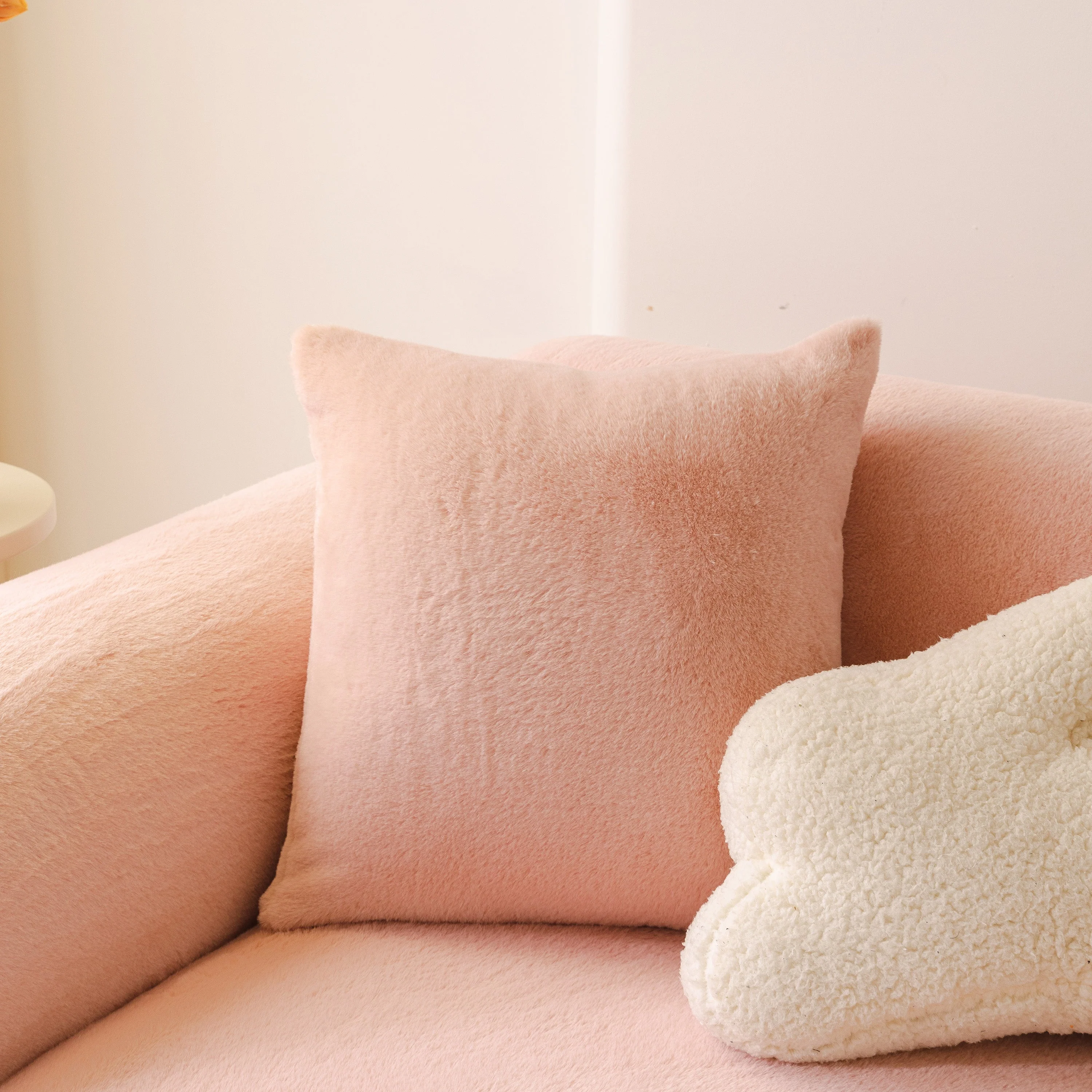Soft Plush Warm Sofa Cover Stretchable Cozy Velvet Couch Protector for Fall & Winter - Image 3