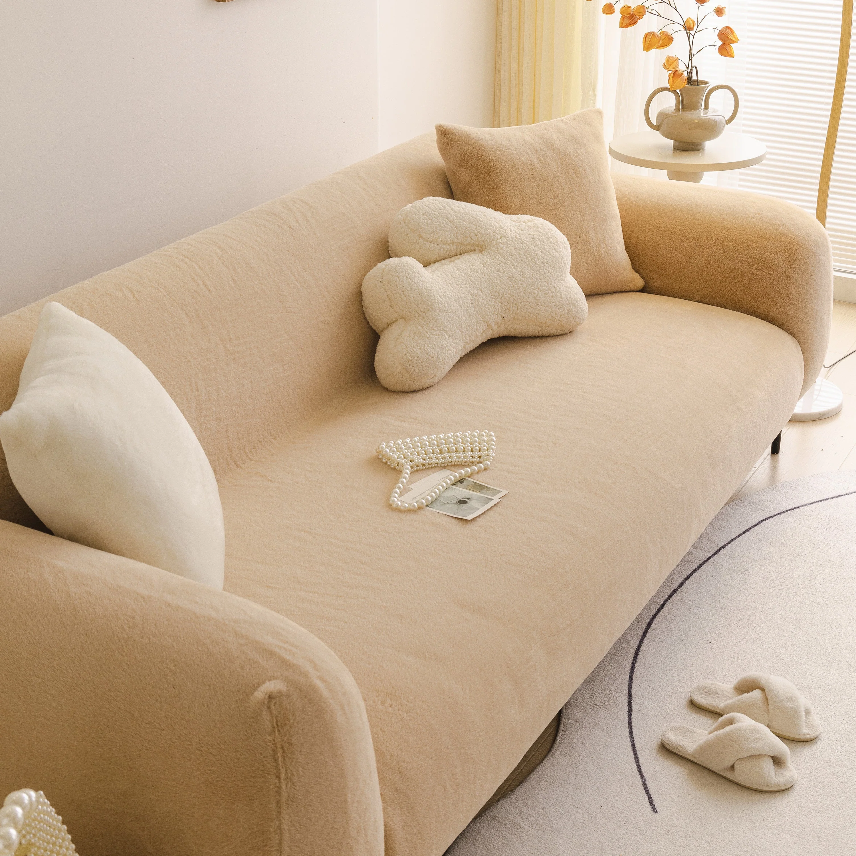 Soft Plush Warm Sofa Cover Stretchable Cozy Velvet Couch Protector for Fall & Winter - Image 33
