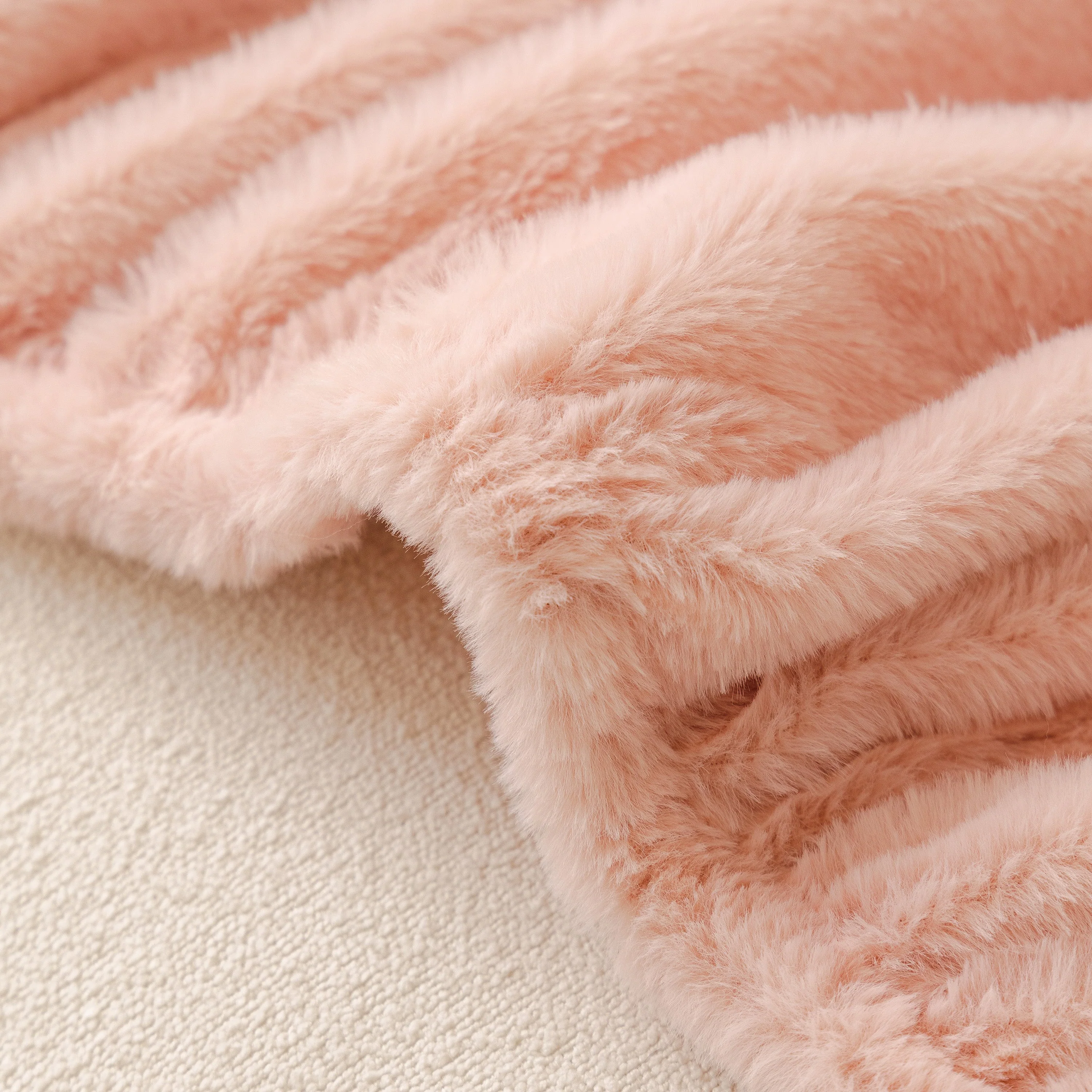Soft Plush Warm Sofa Cover Stretchable Cozy Velvet Couch Protector for Fall & Winter - Image 5