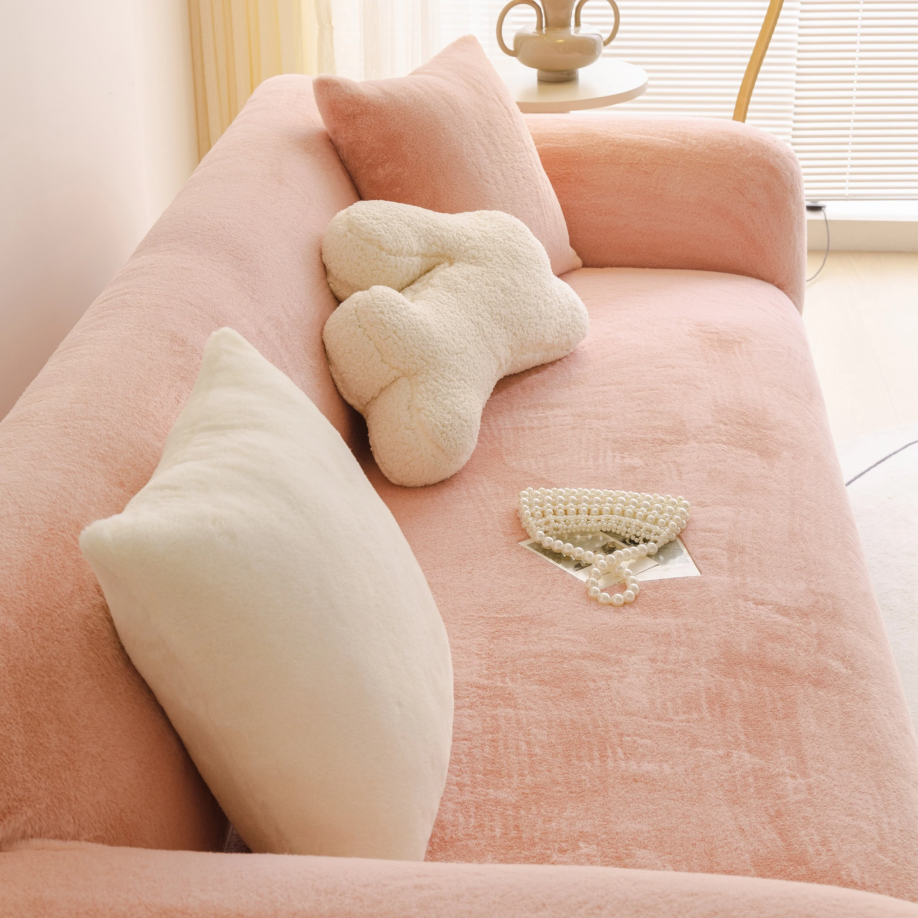 Soft Plush Warm Sofa Cover Stretchable Cozy Velvet Couch Protector for Fall & Winter - Image 8