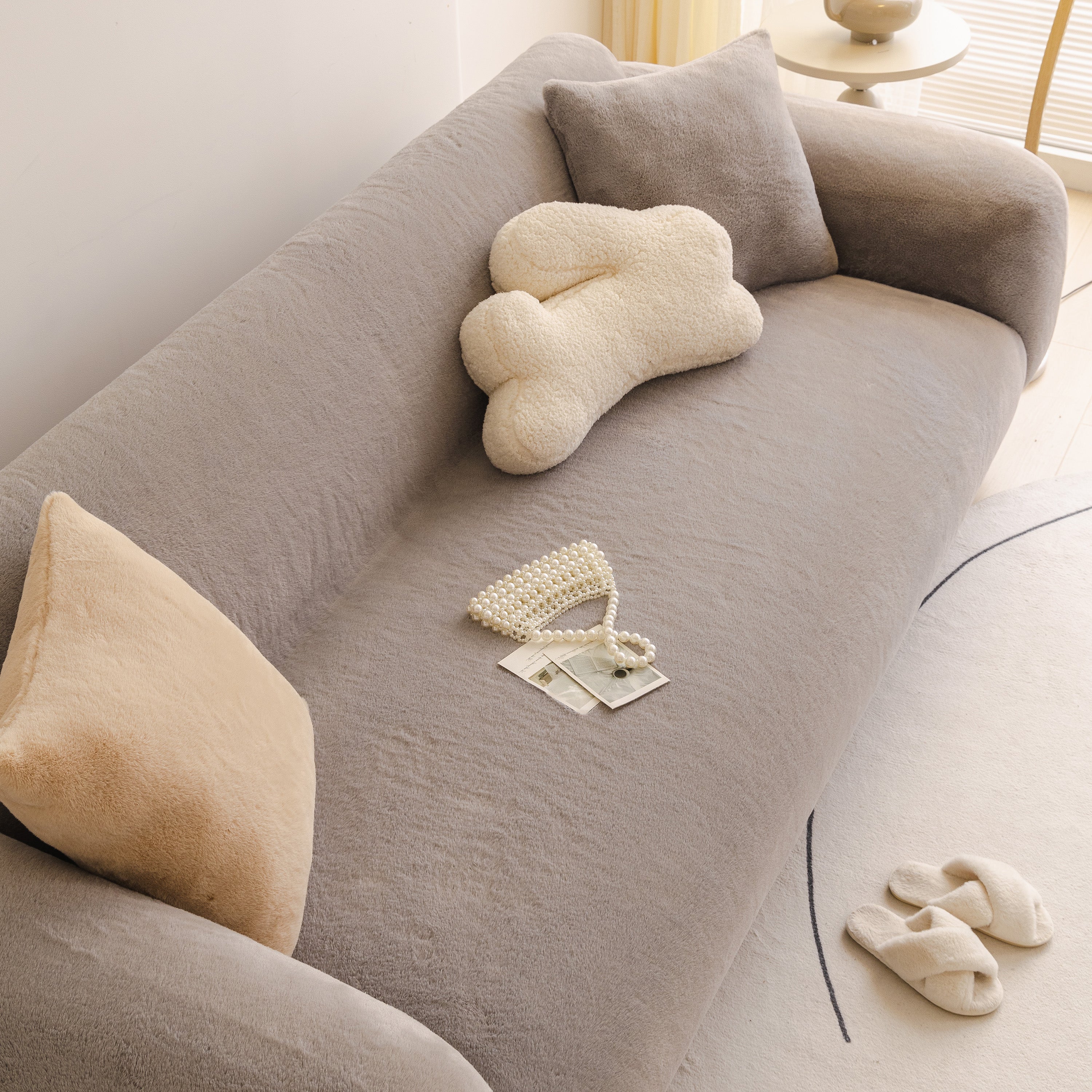 Soft Plush Warm Sofa Cover Stretchable Cozy Velvet Couch Protector for Fall & Winter - Image 82