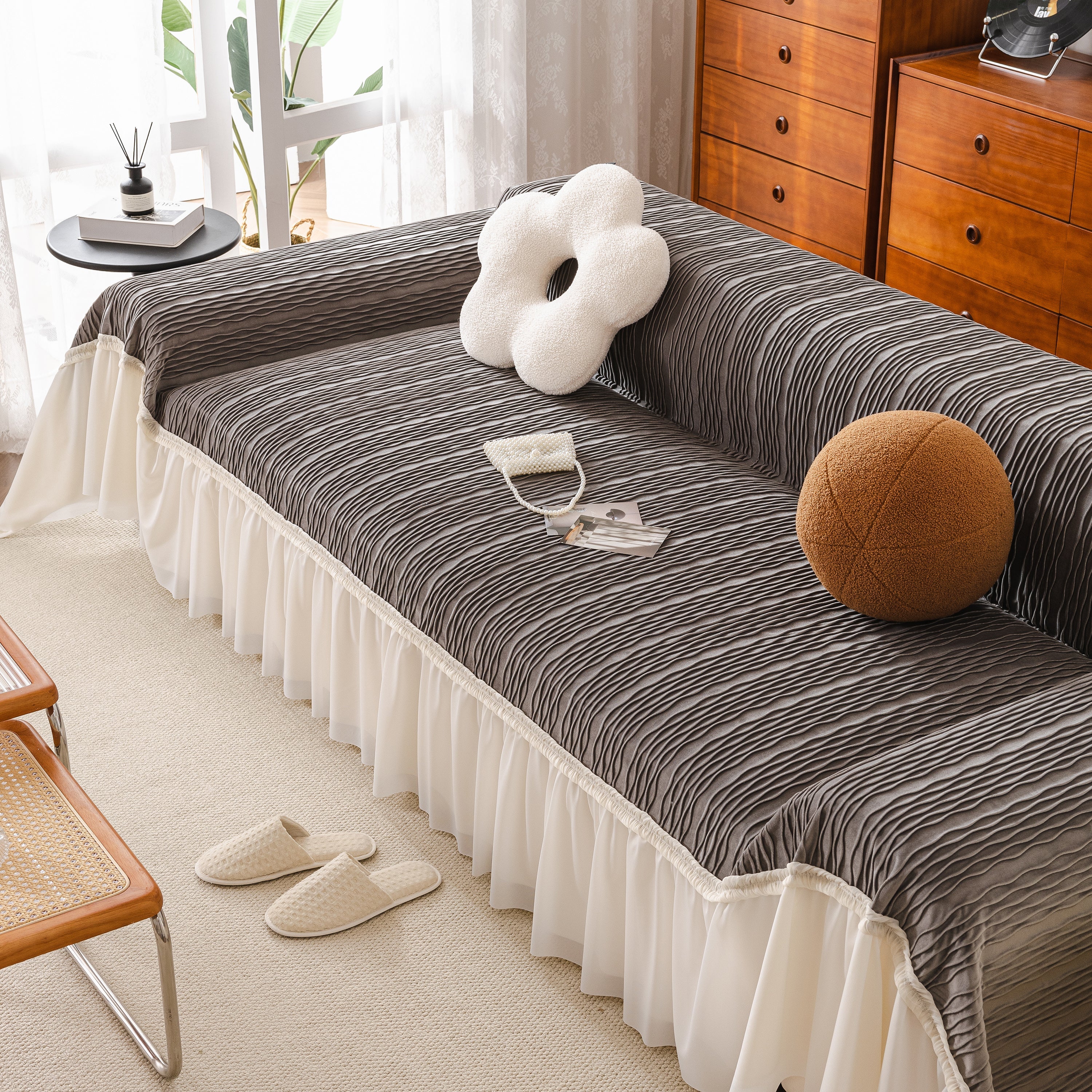 Soft Warm Flannel Couch Cover Throw Blanket with French Flounce, Beautiful Furniture Throws for Sofas - Image 12