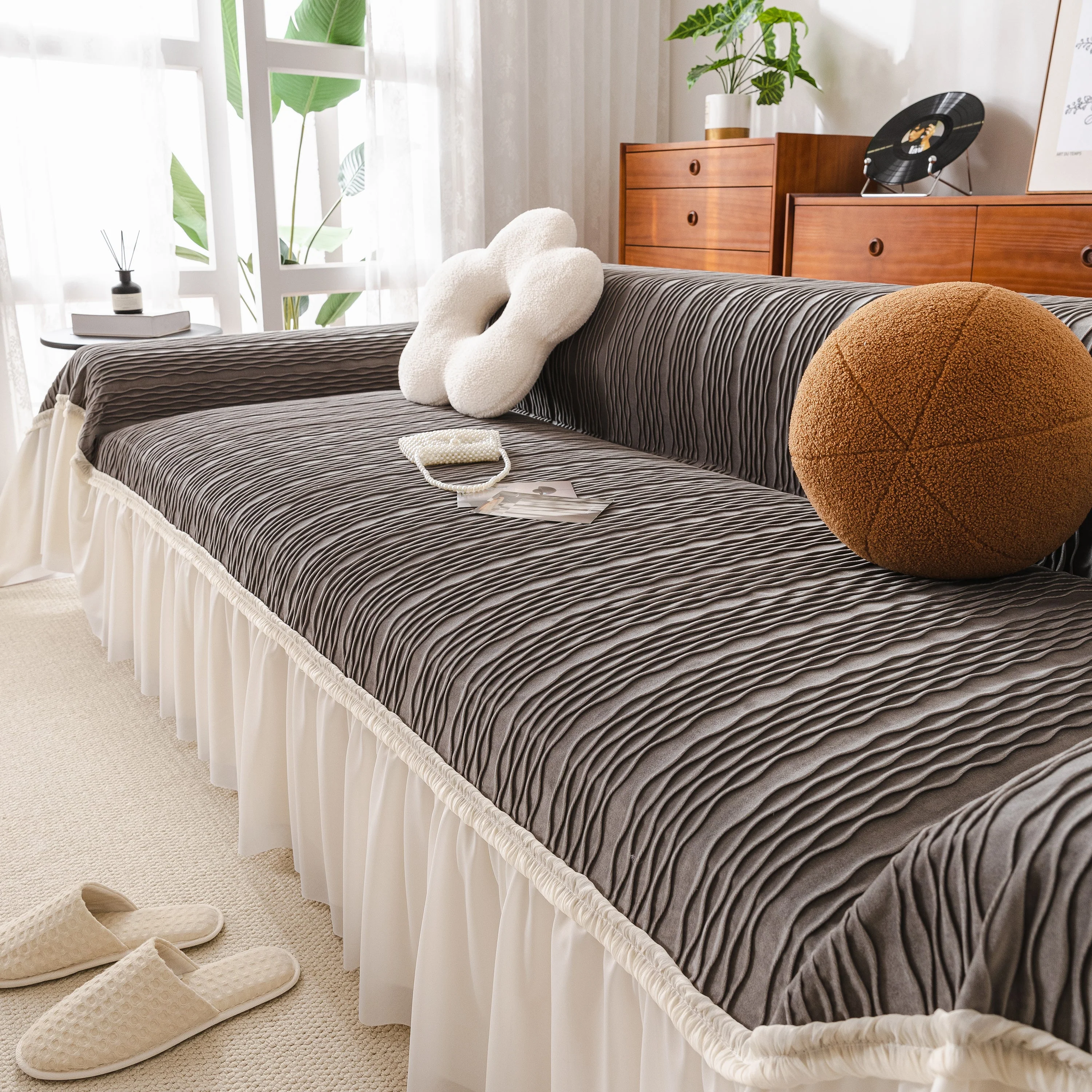 Soft Warm Flannel Couch Cover Throw Blanket with French Flounce, Beautiful Furniture Throws for Sofas - Image 97