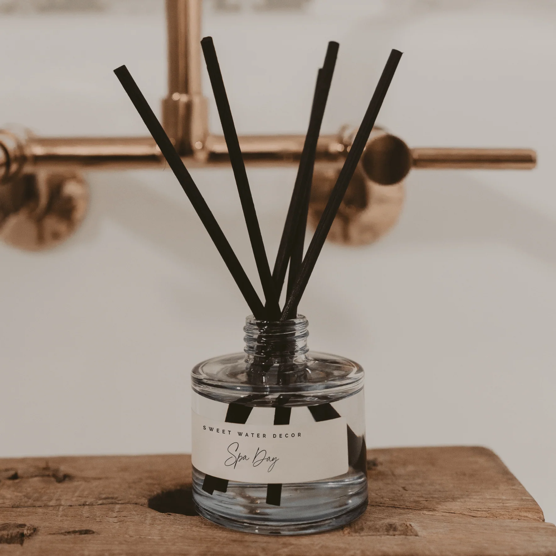 Spa Day Blue Tinted Glass Jar Reed Diffuser - Image 2