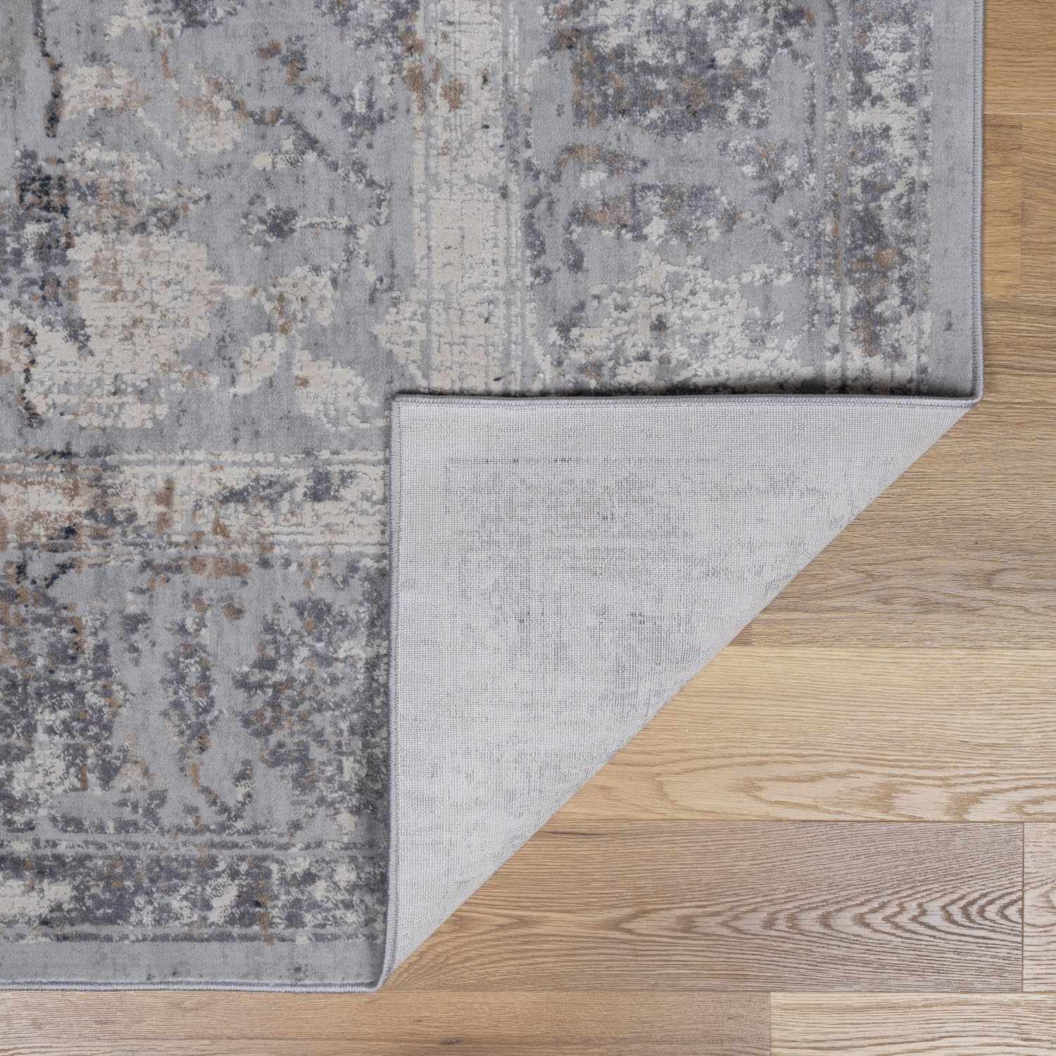 Speaks Traditional Textured Luxe Rug - Image 4