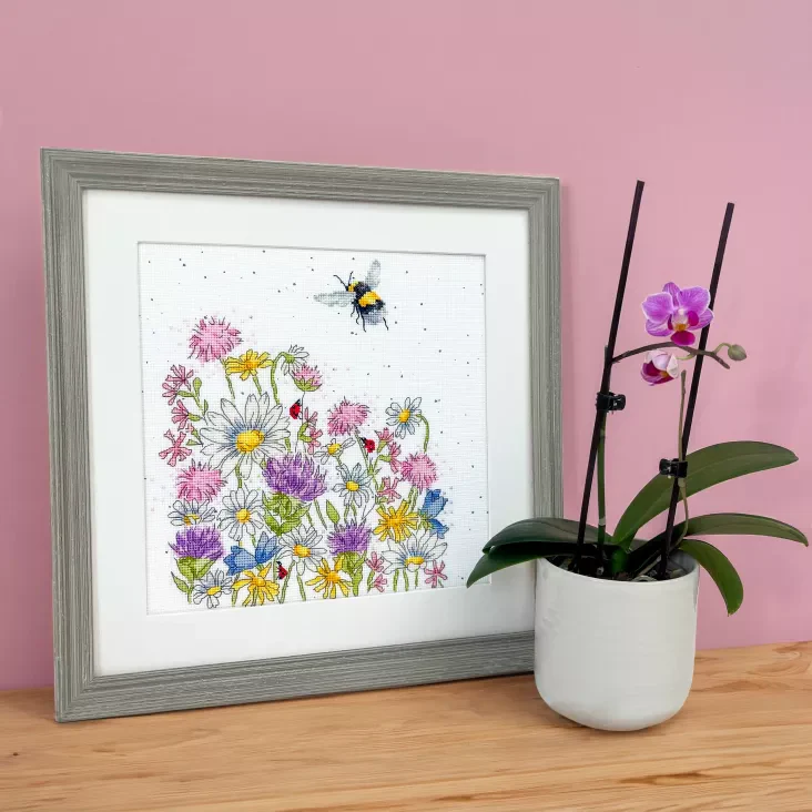 Spreading Sunshine XHD144 Counted Cross Stitch Kit - Image 2