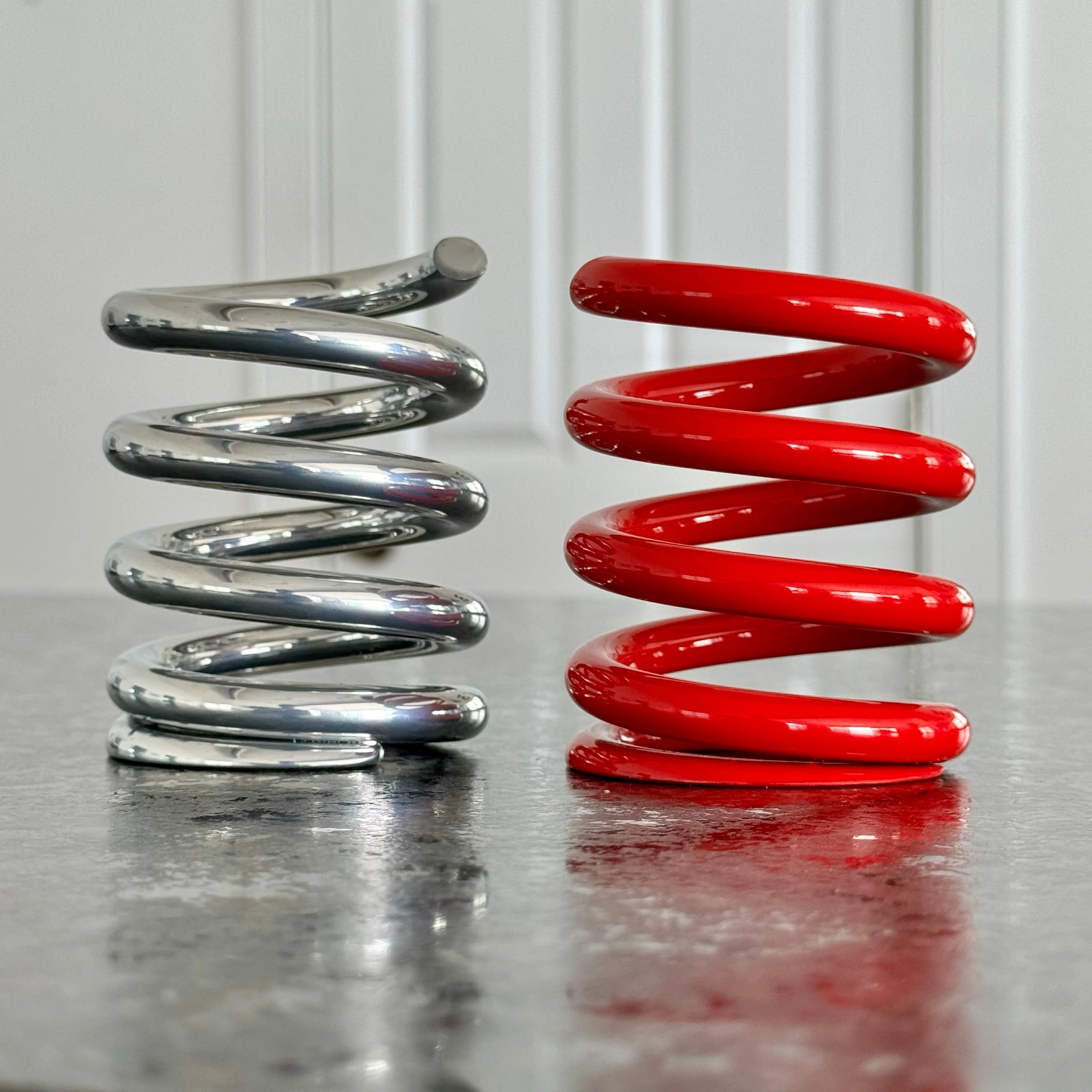 Spring Powder Coated Aviation Art Modern Mid Century Pencil Pen Holder (3-3/4 Inches) - Image 3